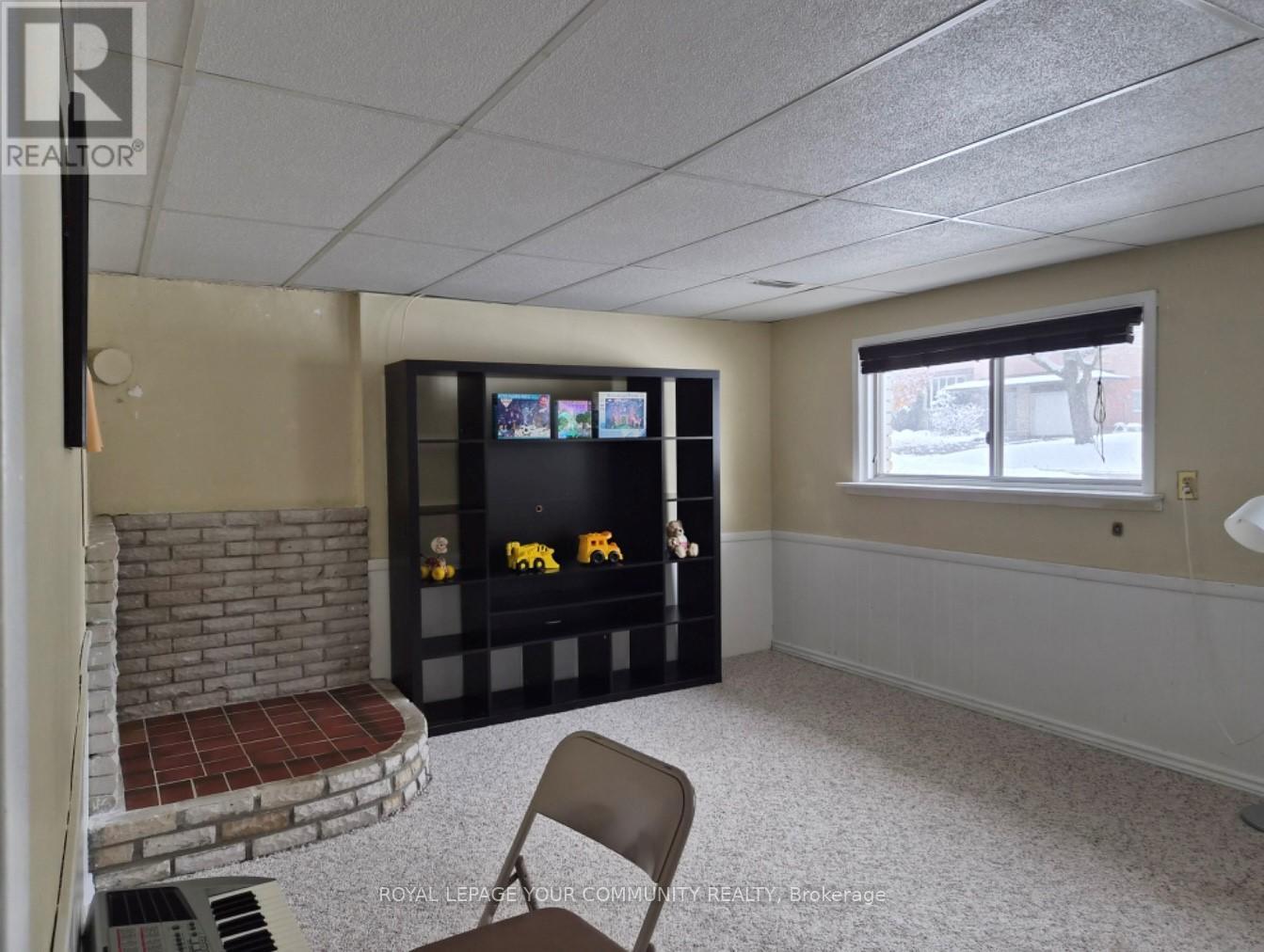 












557 GLEN MANOR BOULEVARD

,
Waterloo,




Ontario
N2L4T7

