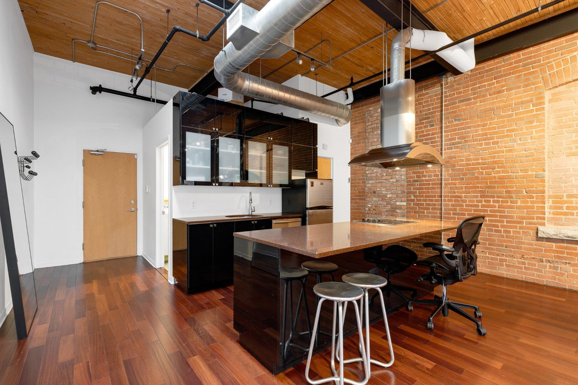 









3830


Rue St-Ambroise

, 210,
Montréal (Le Sud-Ouest),




QC
H4C3J9

