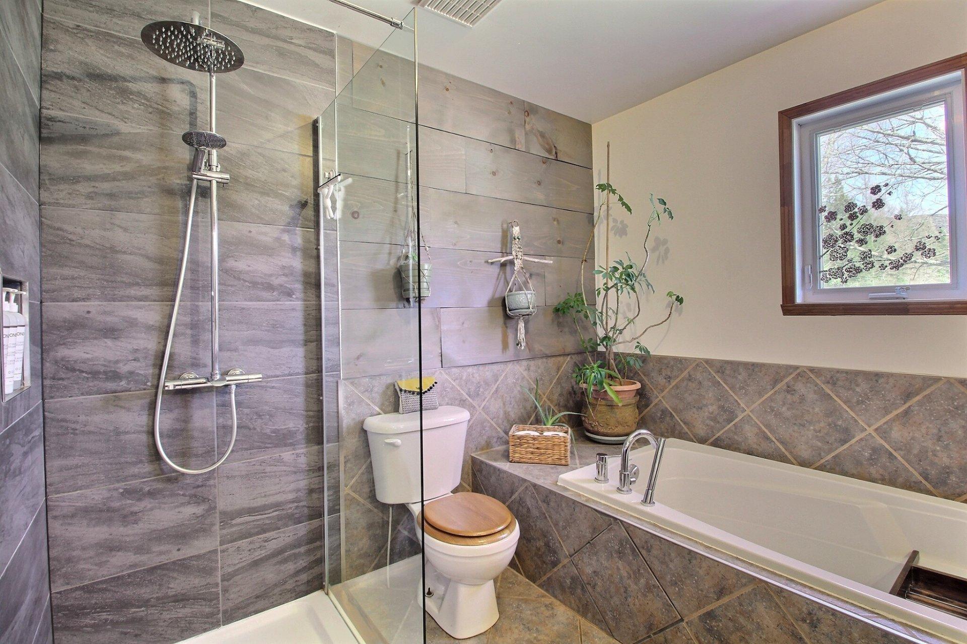 









36


Rg Cohoes

,
La Patrie,




QC
J0B1Y0

