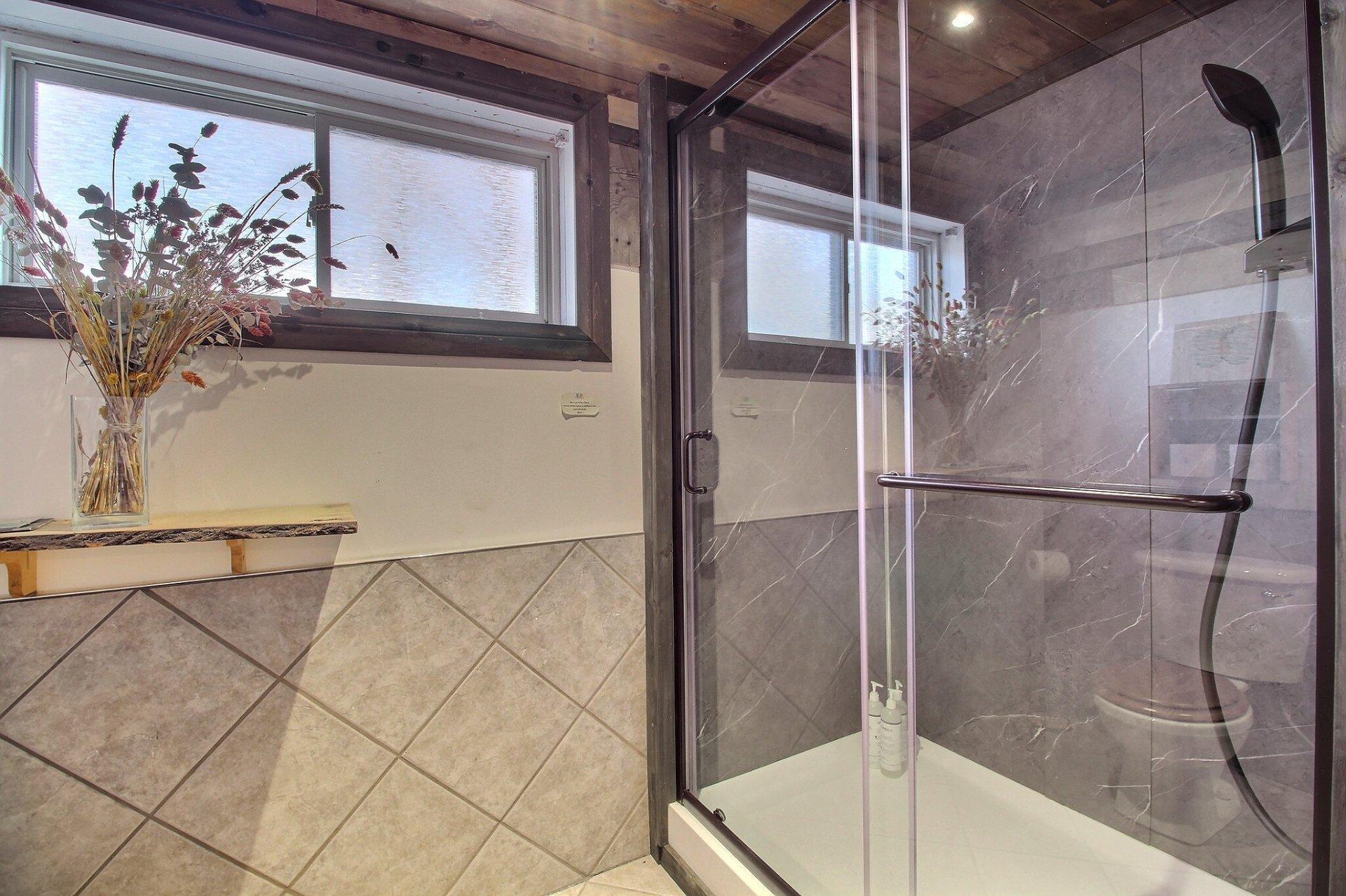 









36


Rg Cohoes

,
La Patrie,




QC
J0B1Y0

