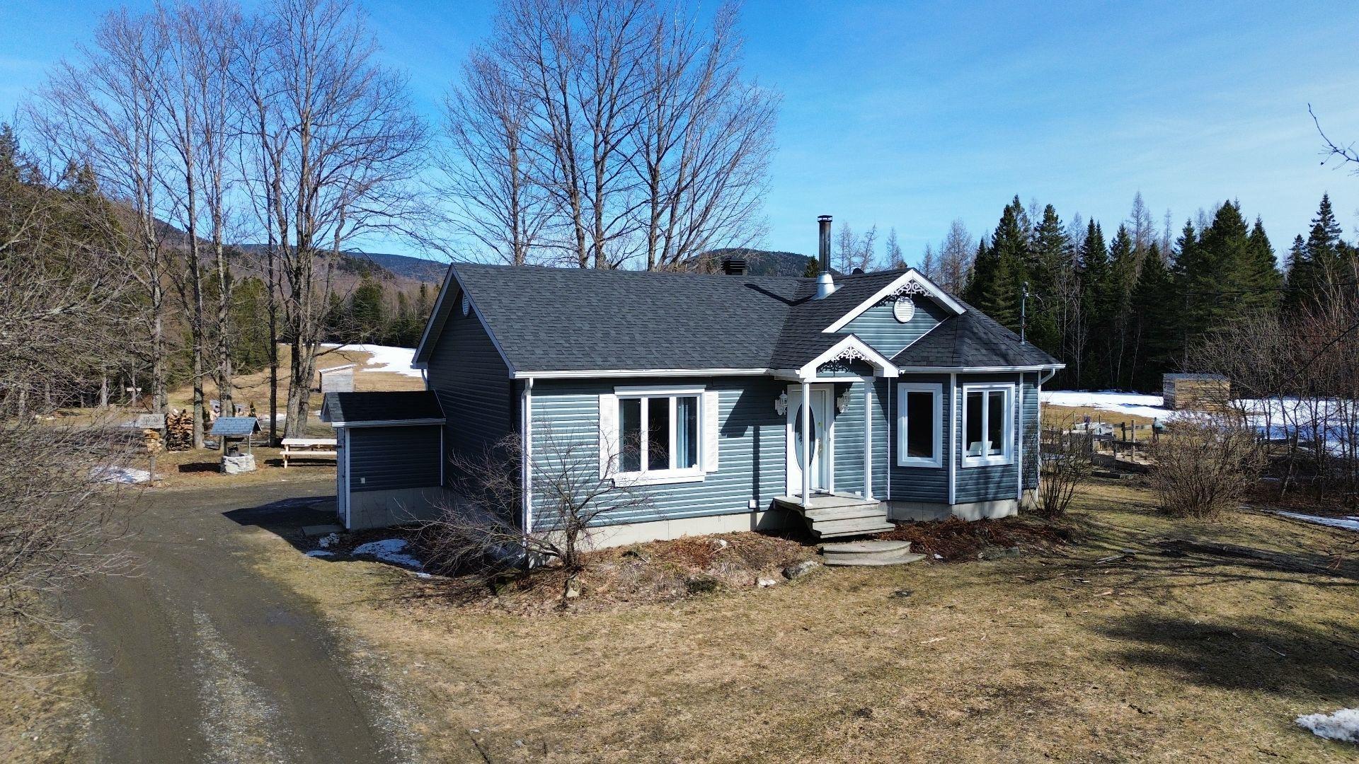 









36


Rg Cohoes

,
La Patrie,




QC
J0B1Y0

