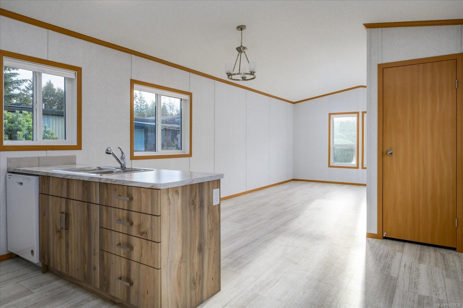 









6820


Parklands

Pl, 21,
Lantzville,




BC
V0R 2H0

