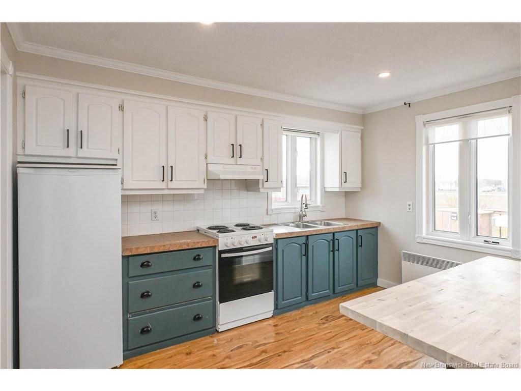 









31


rue du Hameau

ST,
Saint-Marie-Saint-Raphaël,




NB
E8T 1R4

