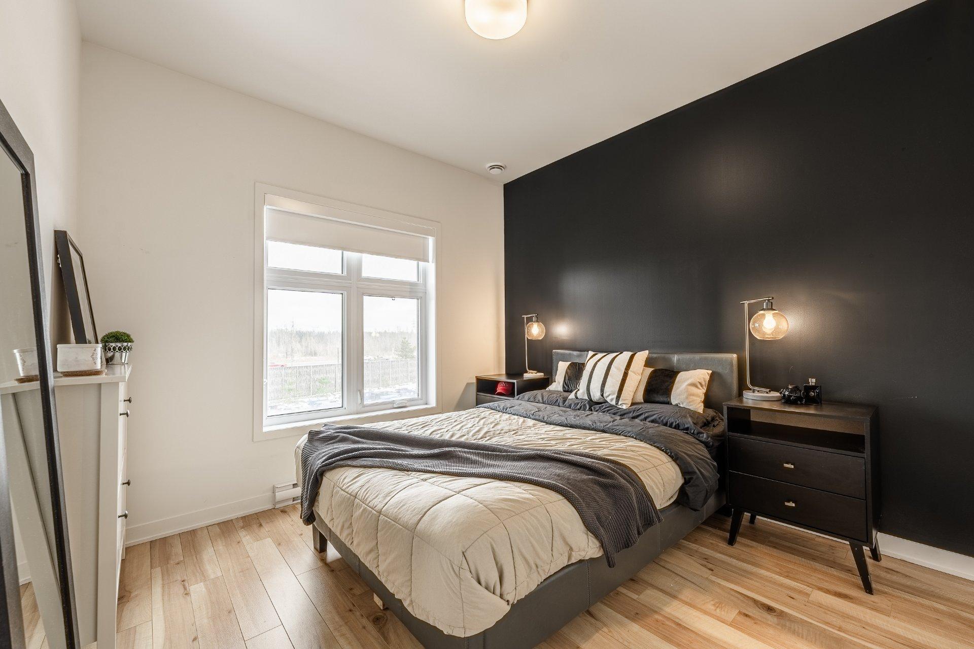 









9175


Rue Lennon

, 310,
Brossard,




QC
J4Y0S3

