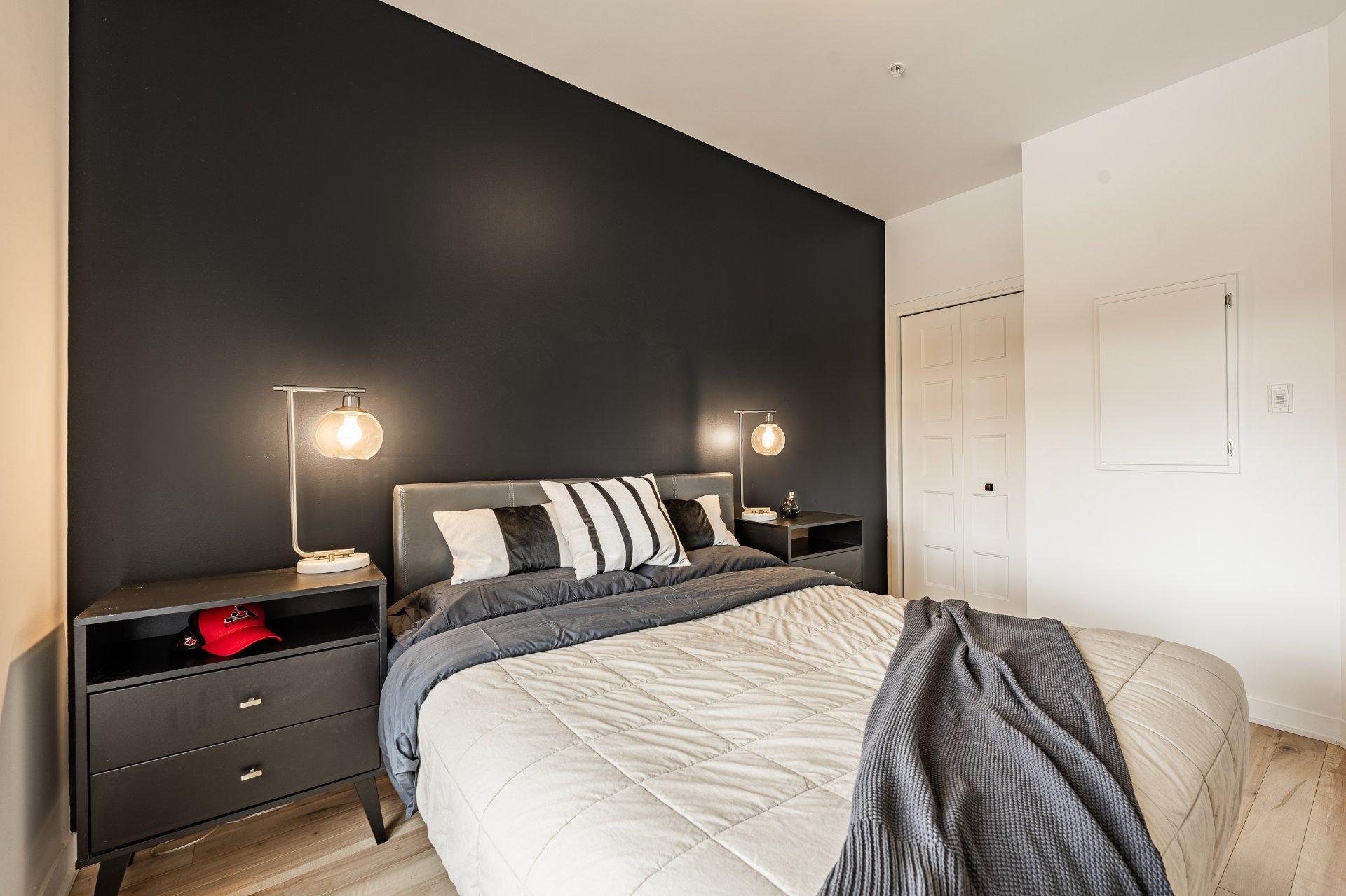 









9175


Rue Lennon

, 310,
Brossard,




QC
J4Y0S3

