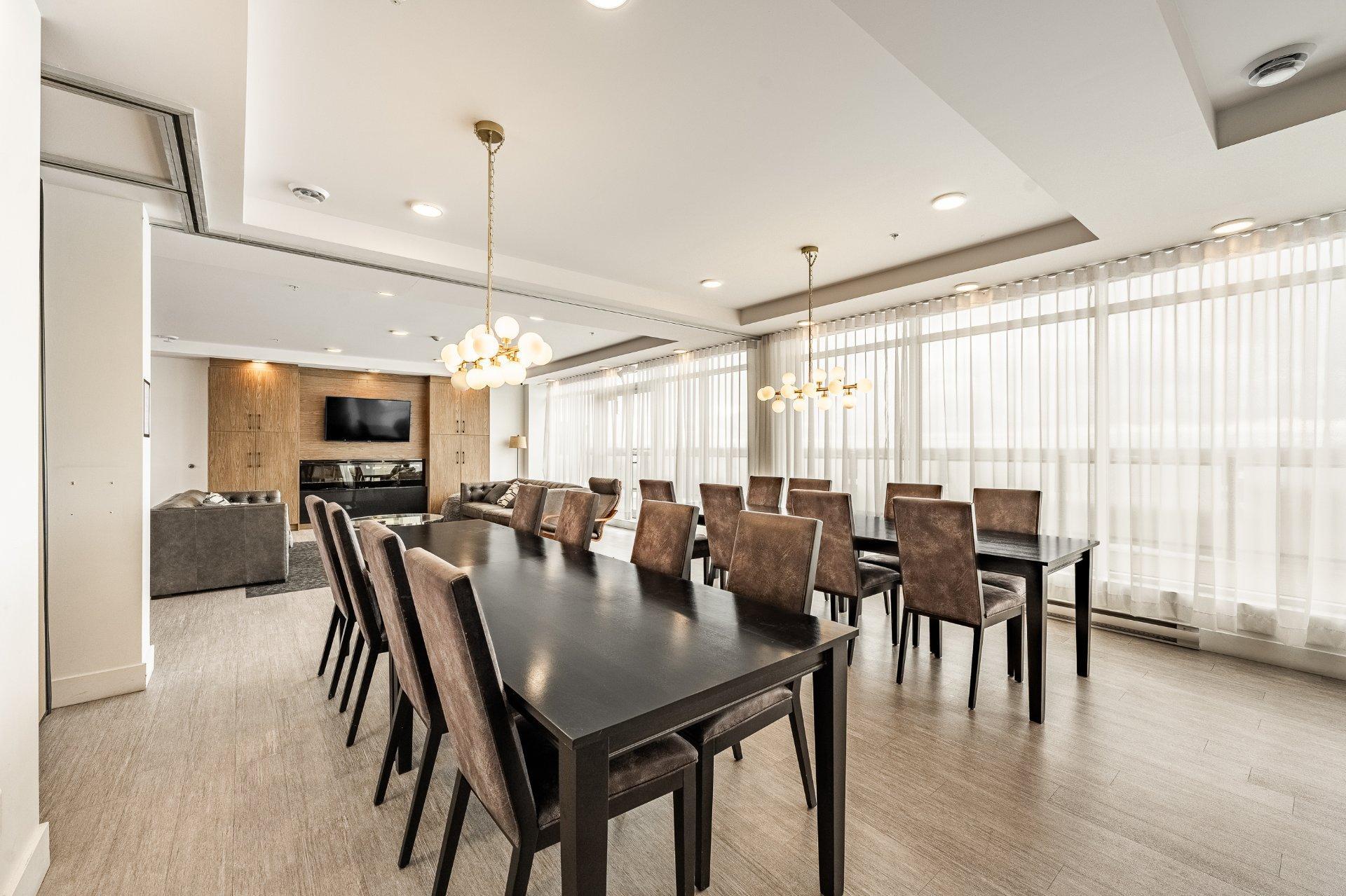 









9175


Rue Lennon

, 310,
Brossard,




QC
J4Y0S3

