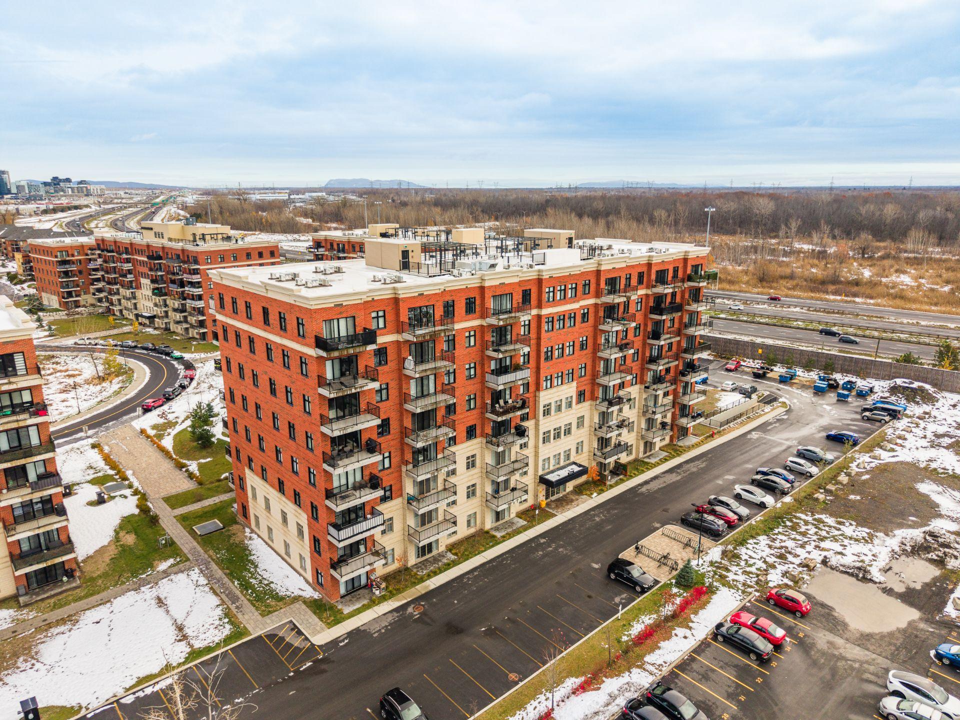 









9175


Rue Lennon

, 310,
Brossard,




QC
J4Y0S3

