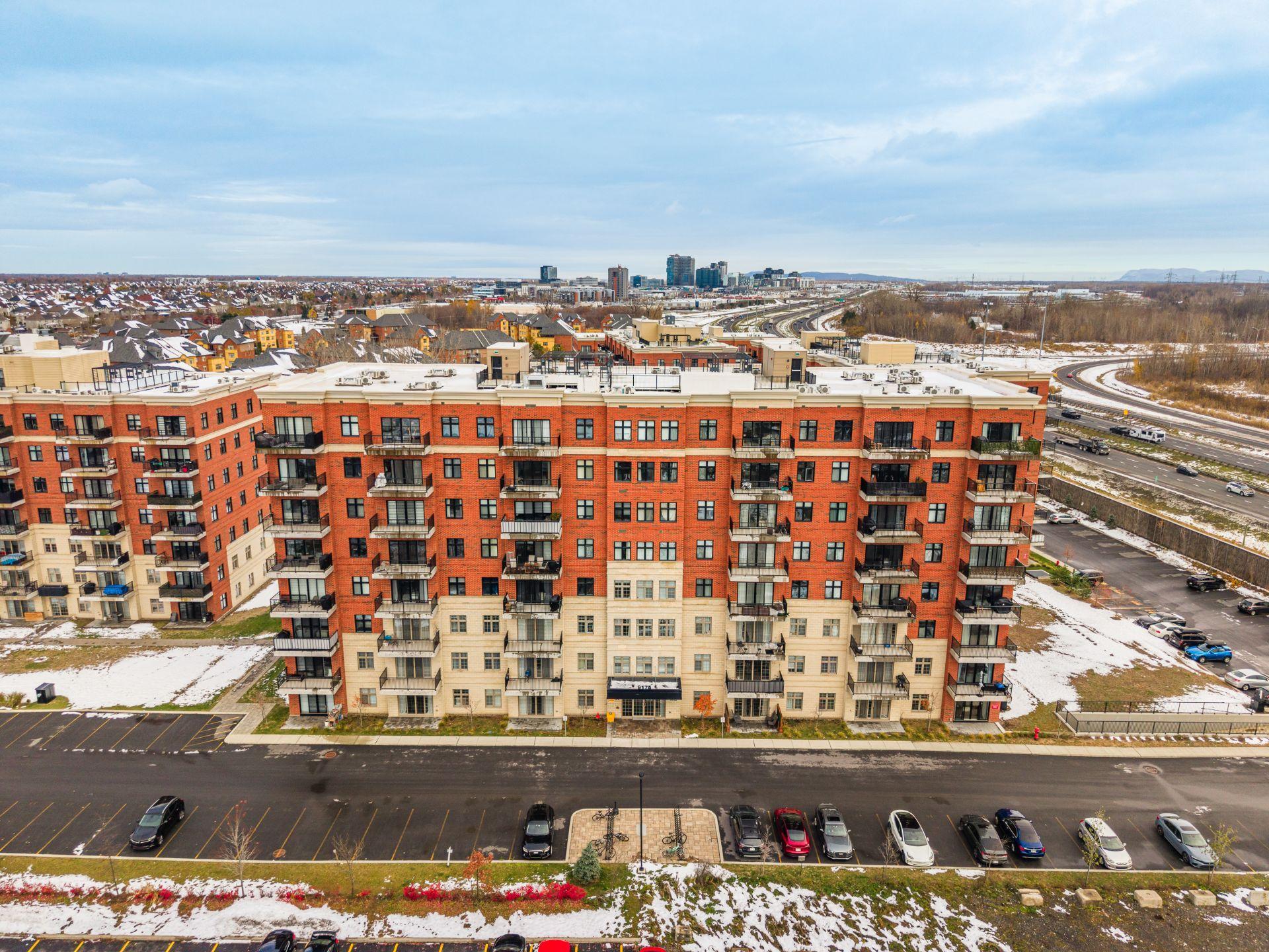 









9175


Rue Lennon

, 310,
Brossard,




QC
J4Y0S3

