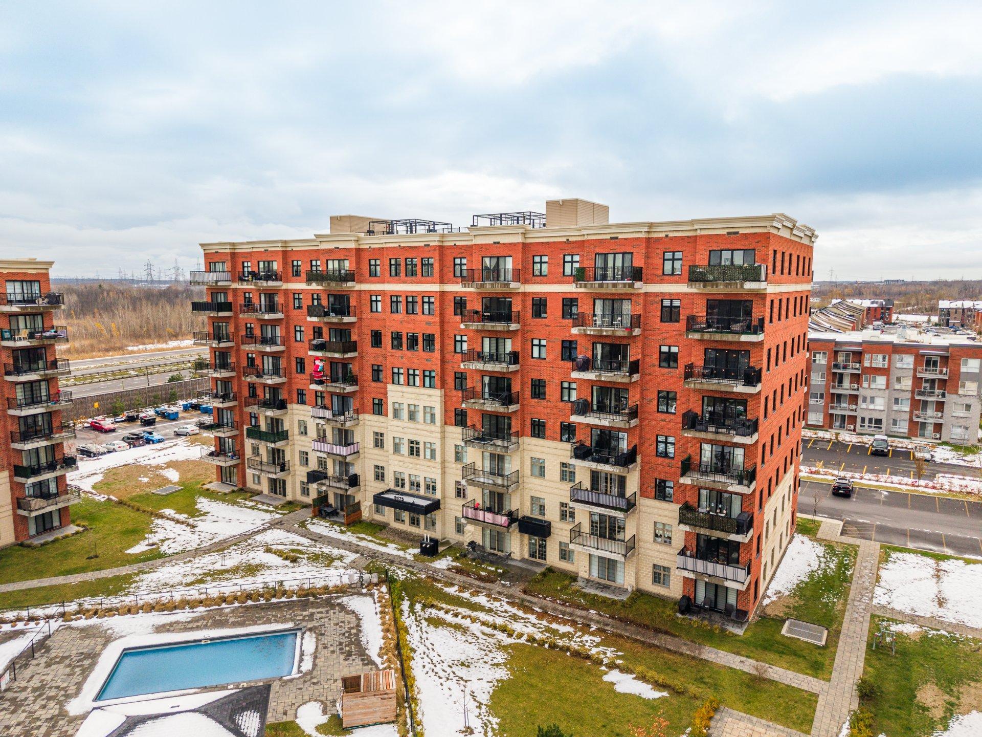 









9175


Rue Lennon

, 310,
Brossard,




QC
J4Y0S3

