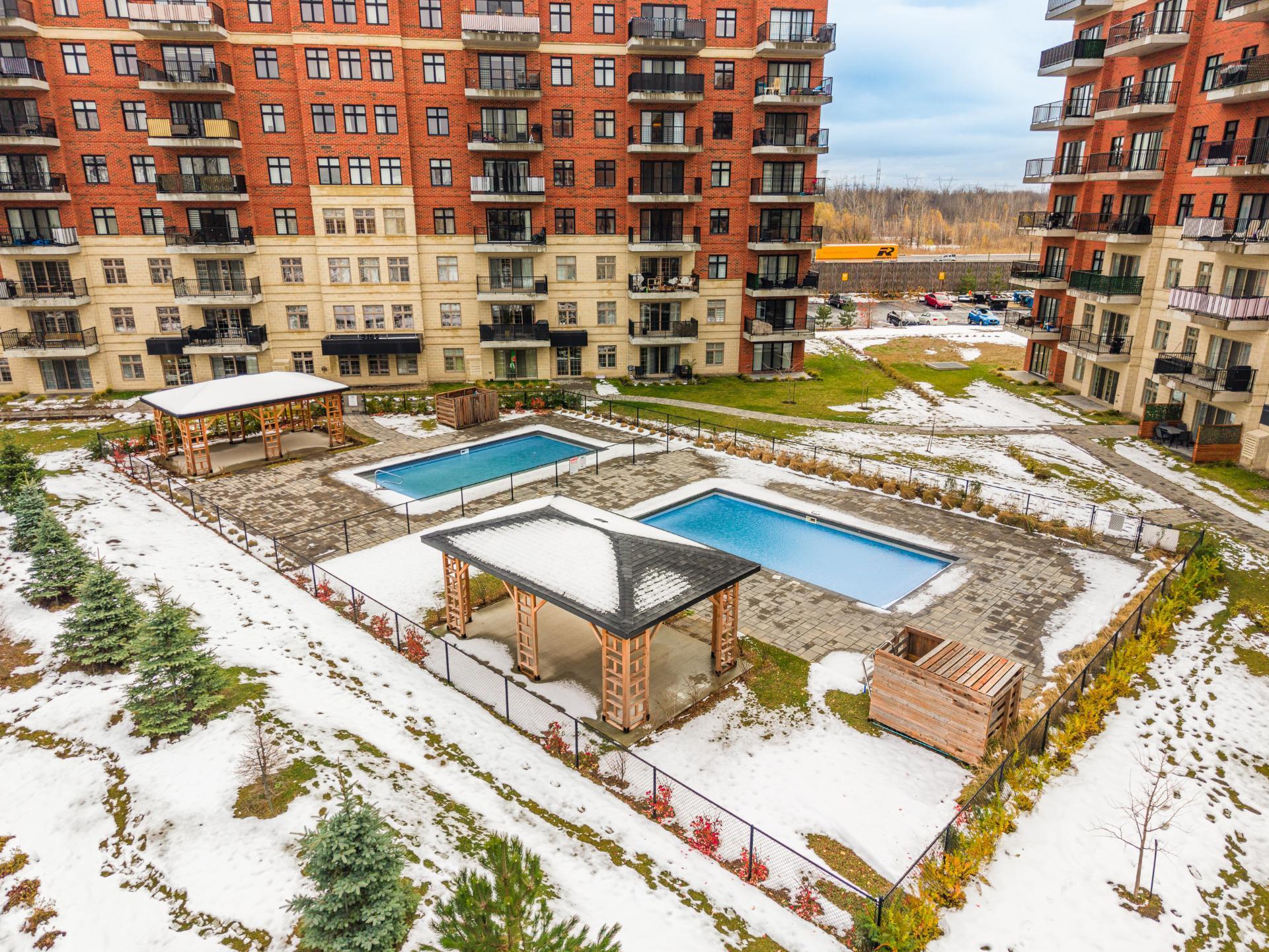 









9175


Rue Lennon

, 310,
Brossard,




QC
J4Y0S3

