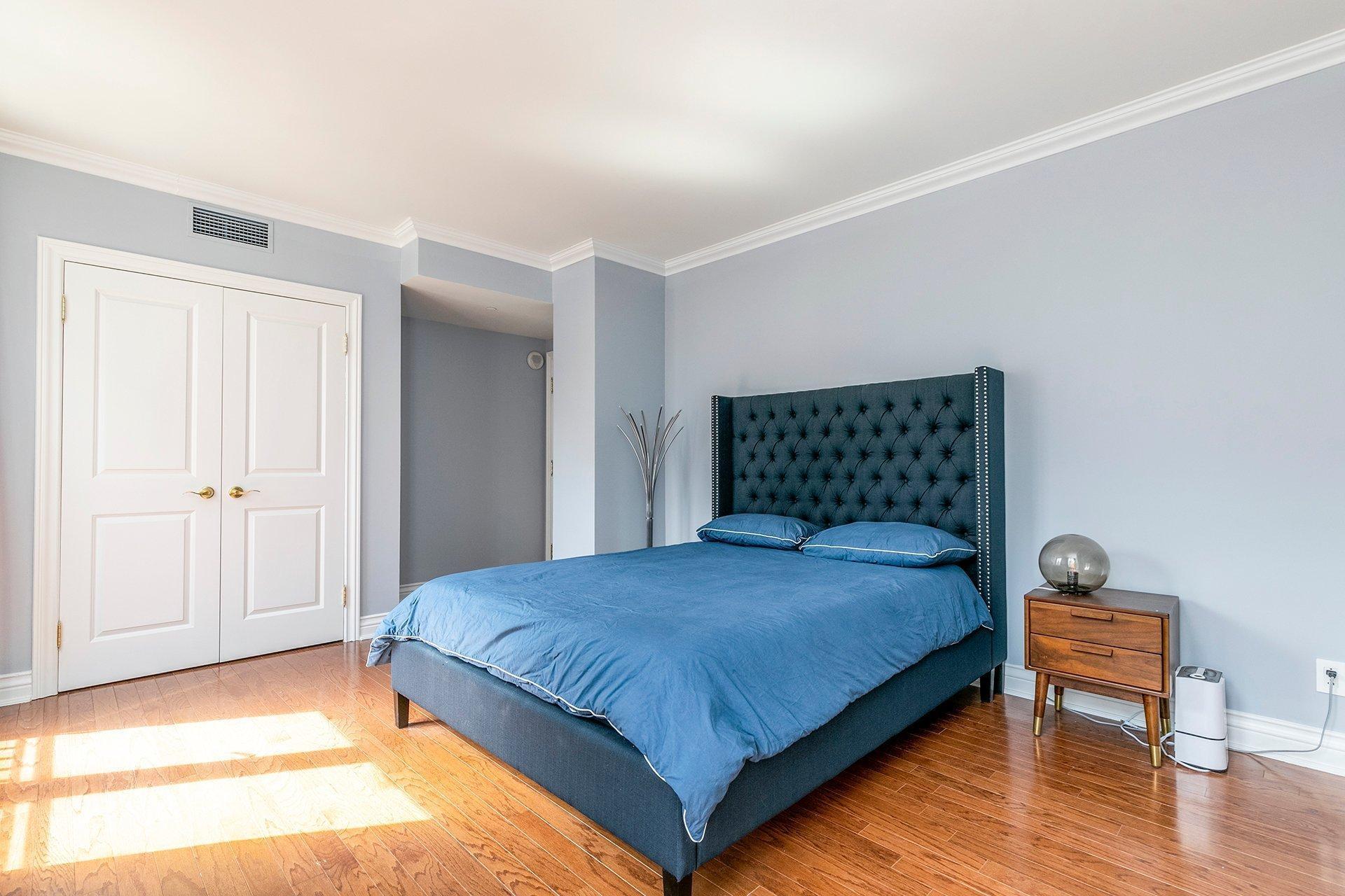 









1210


Boul. De Maisonneuve O.

, 5H,
Montréal (Ville-Marie),




QC
H3A0A2

