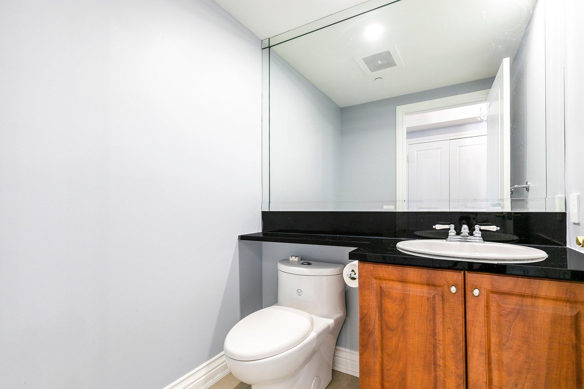 









1210


Boul. De Maisonneuve O.

, 5H,
Montréal (Ville-Marie),




QC
H3A0A2

