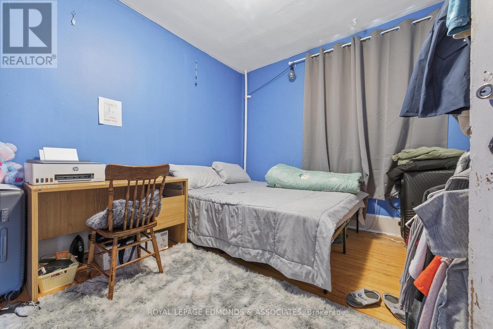 












198 MCALLISTER STREET

,
Pembroke,




Ontario
K8A3G2

