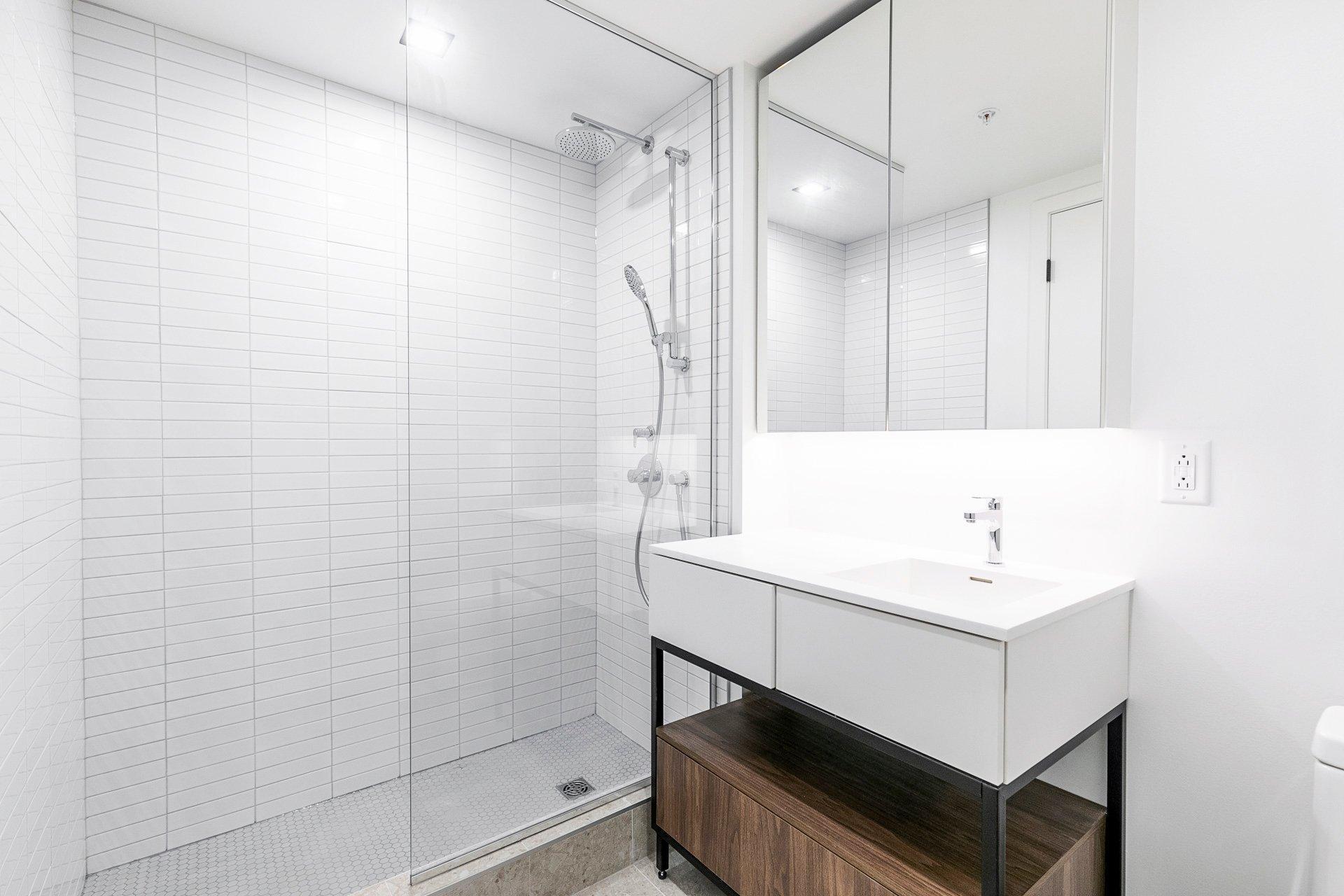 









1210


Rue Jeanne-Mance

, 3410,
Montréal (Ville-Marie),




QC
H2X1M1

