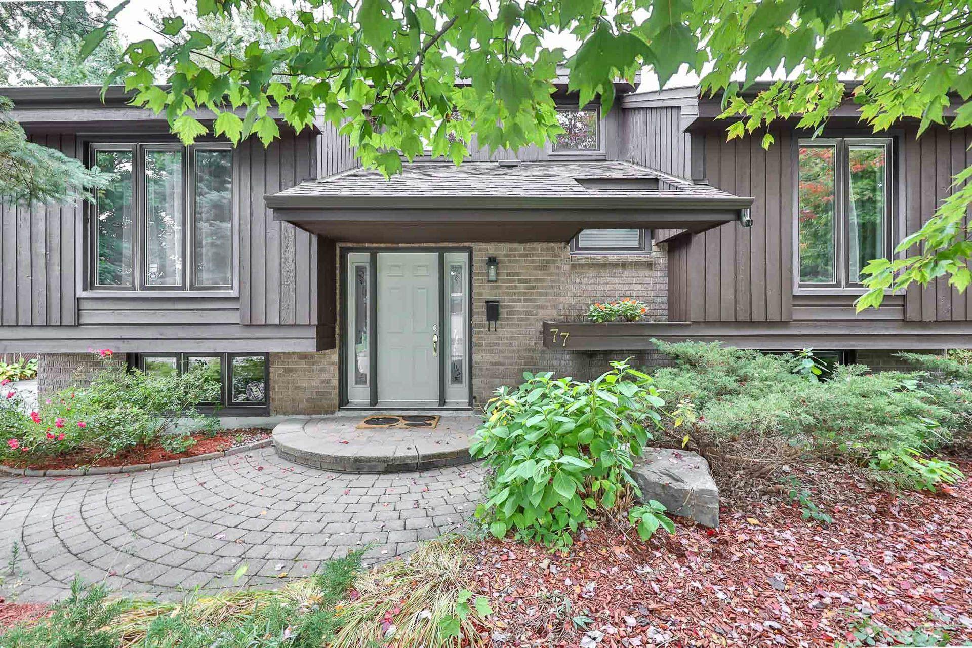 









77


Av. des Camélias

,
Gatineau (Aylmer),




QC
J9J2E7

