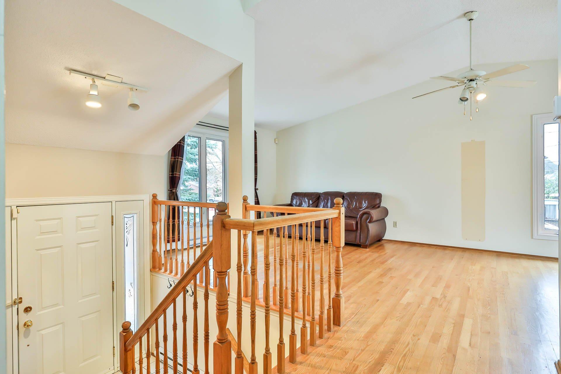 









77


Av. des Camélias

,
Gatineau (Aylmer),




QC
J9J2E7

