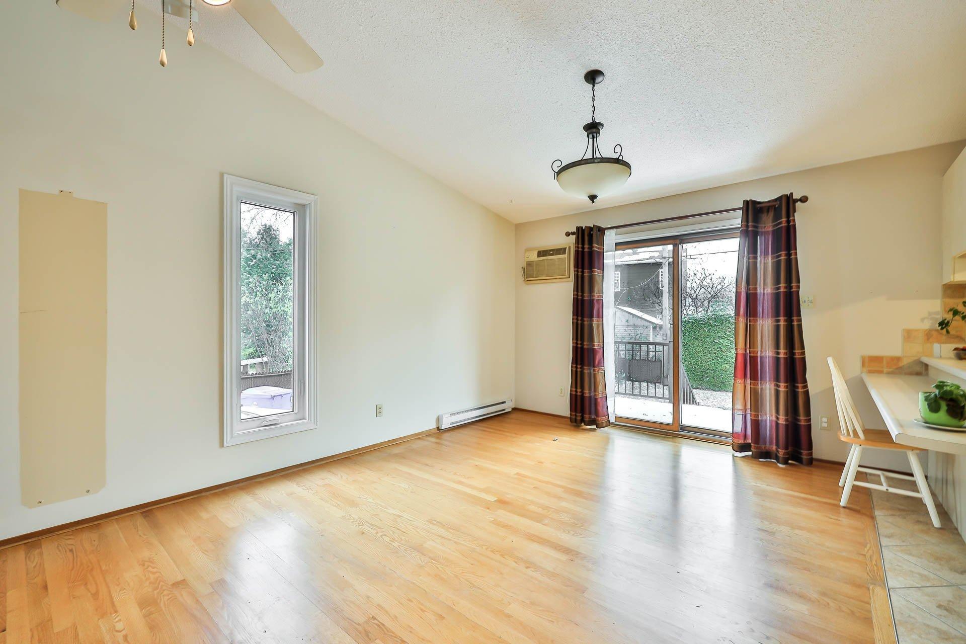 









77


Av. des Camélias

,
Gatineau (Aylmer),




QC
J9J2E7

