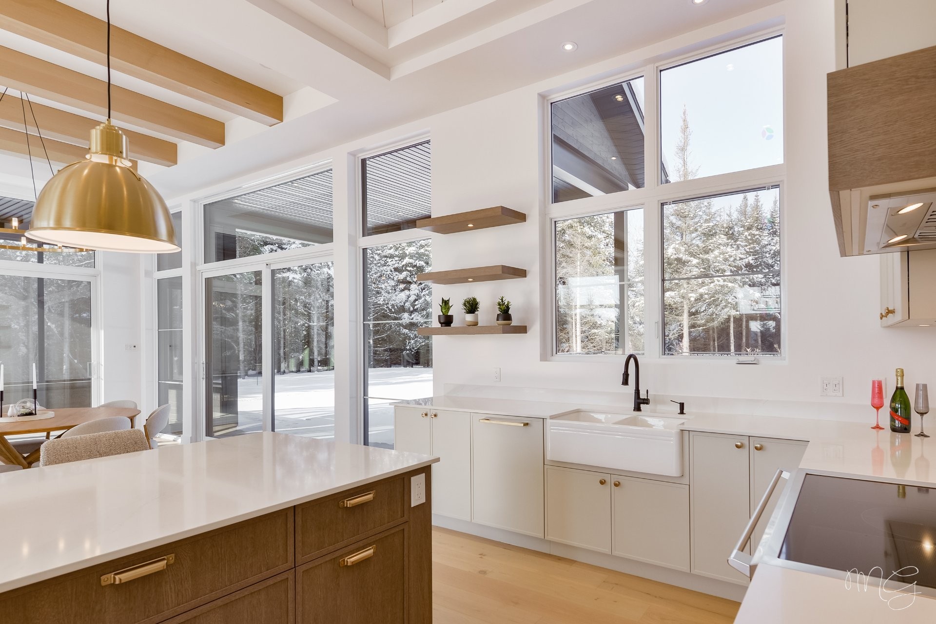 









1217


Ch. du Millepertuis

,
Piedmont,




QC
J0R1K0

