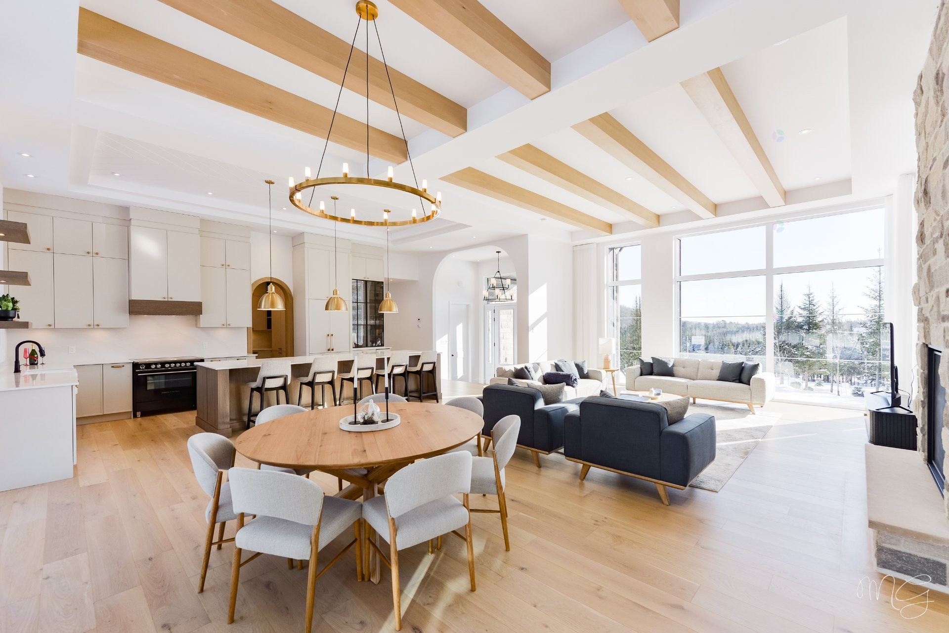 









1217


Ch. du Millepertuis

,
Piedmont,




QC
J0R1K0

