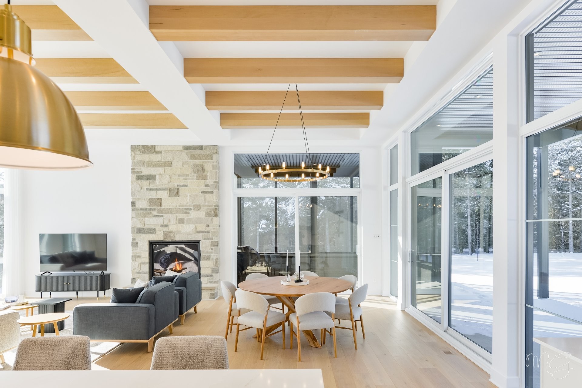 









1217


Ch. du Millepertuis

,
Piedmont,




QC
J0R1K0

