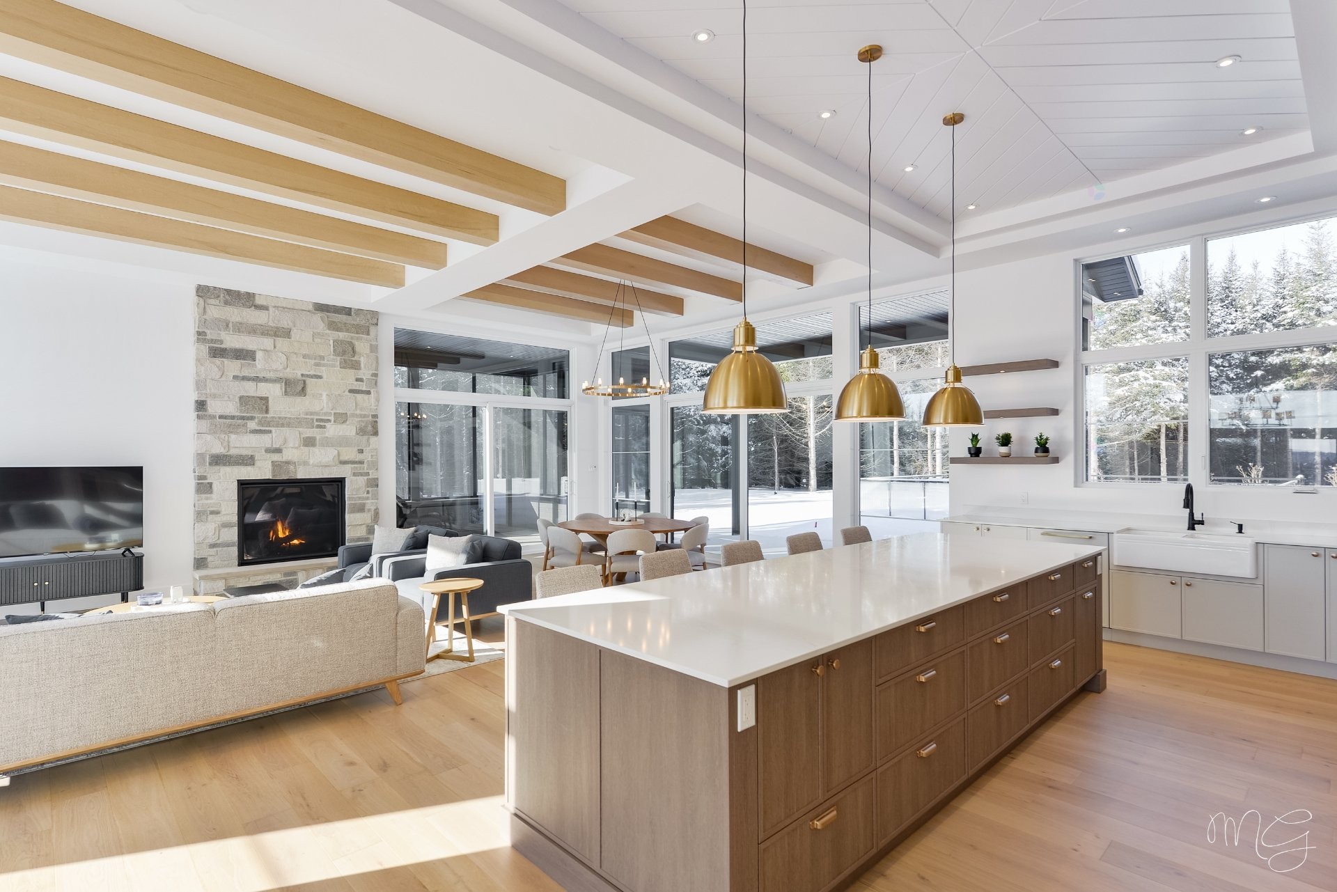 









1217


Ch. du Millepertuis

,
Piedmont,




QC
J0R1K0

