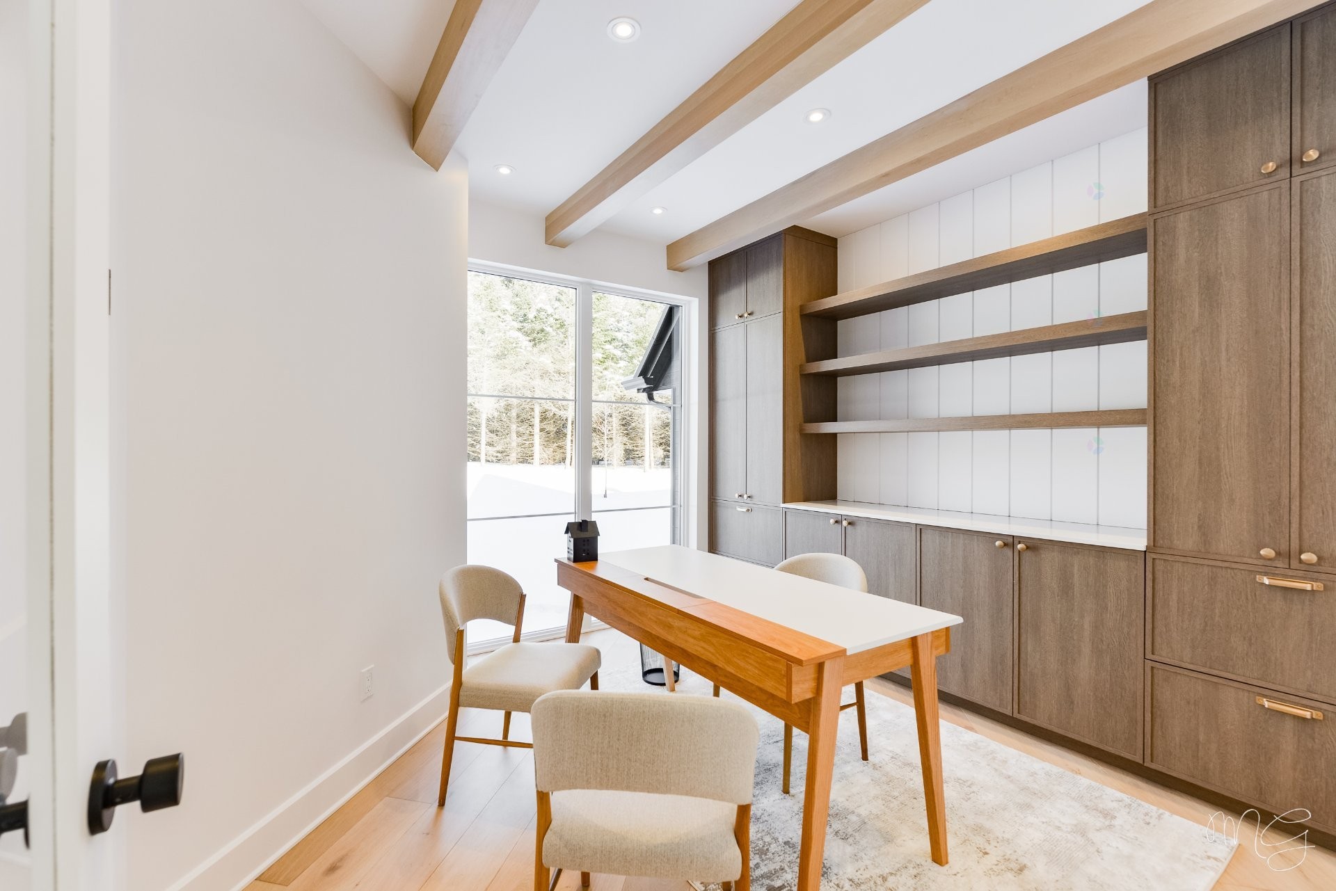 









1217


Ch. du Millepertuis

,
Piedmont,




QC
J0R1K0

