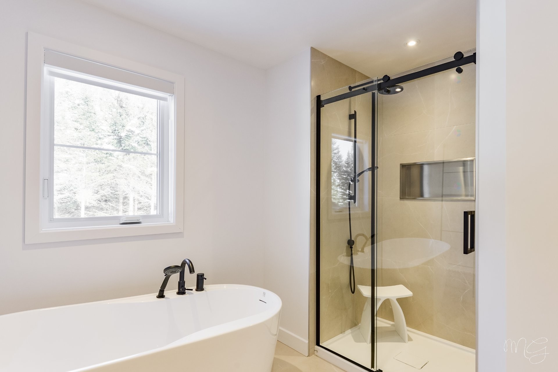 









1217


Ch. du Millepertuis

,
Piedmont,




QC
J0R1K0

