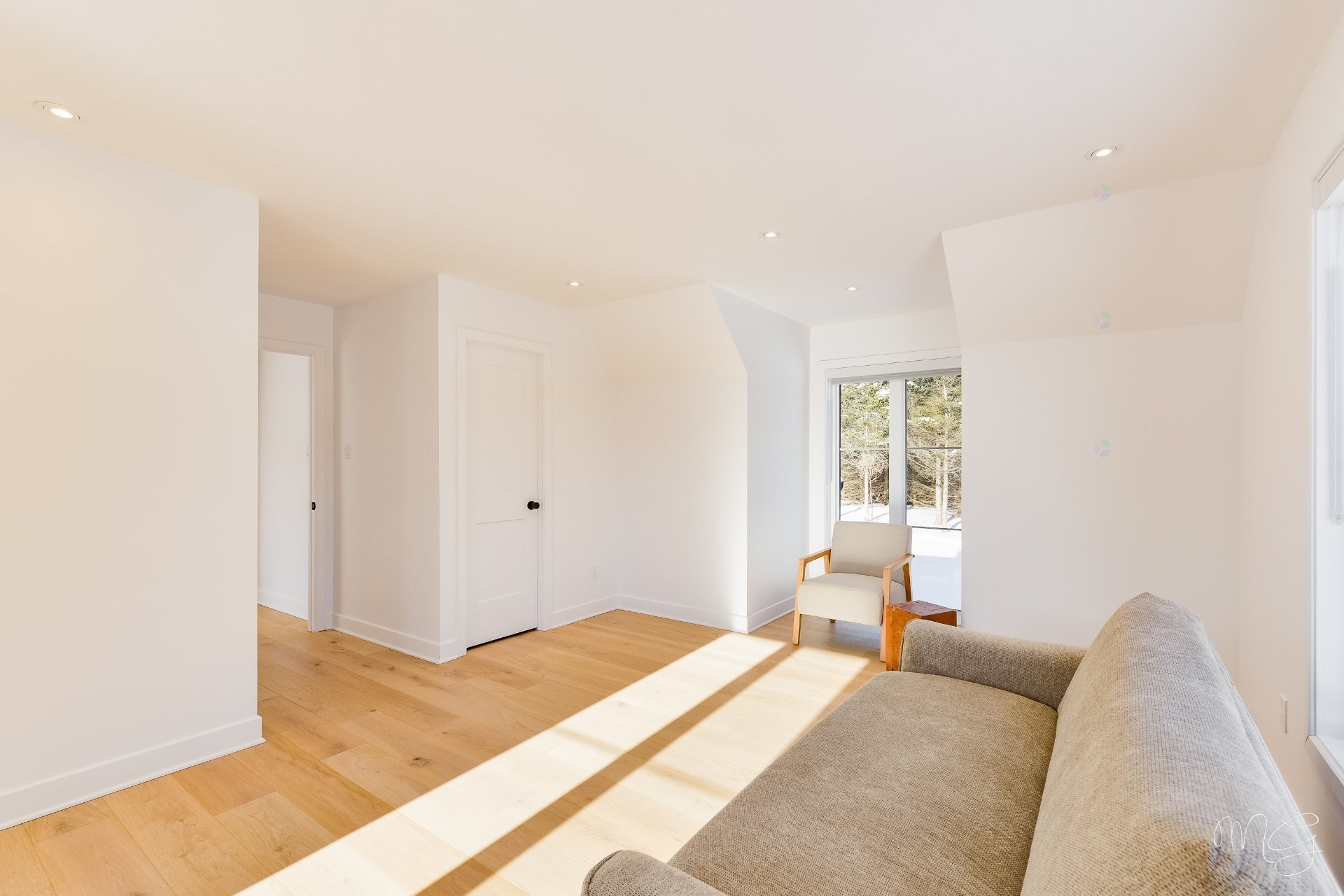 









1217


Ch. du Millepertuis

,
Piedmont,




QC
J0R1K0

