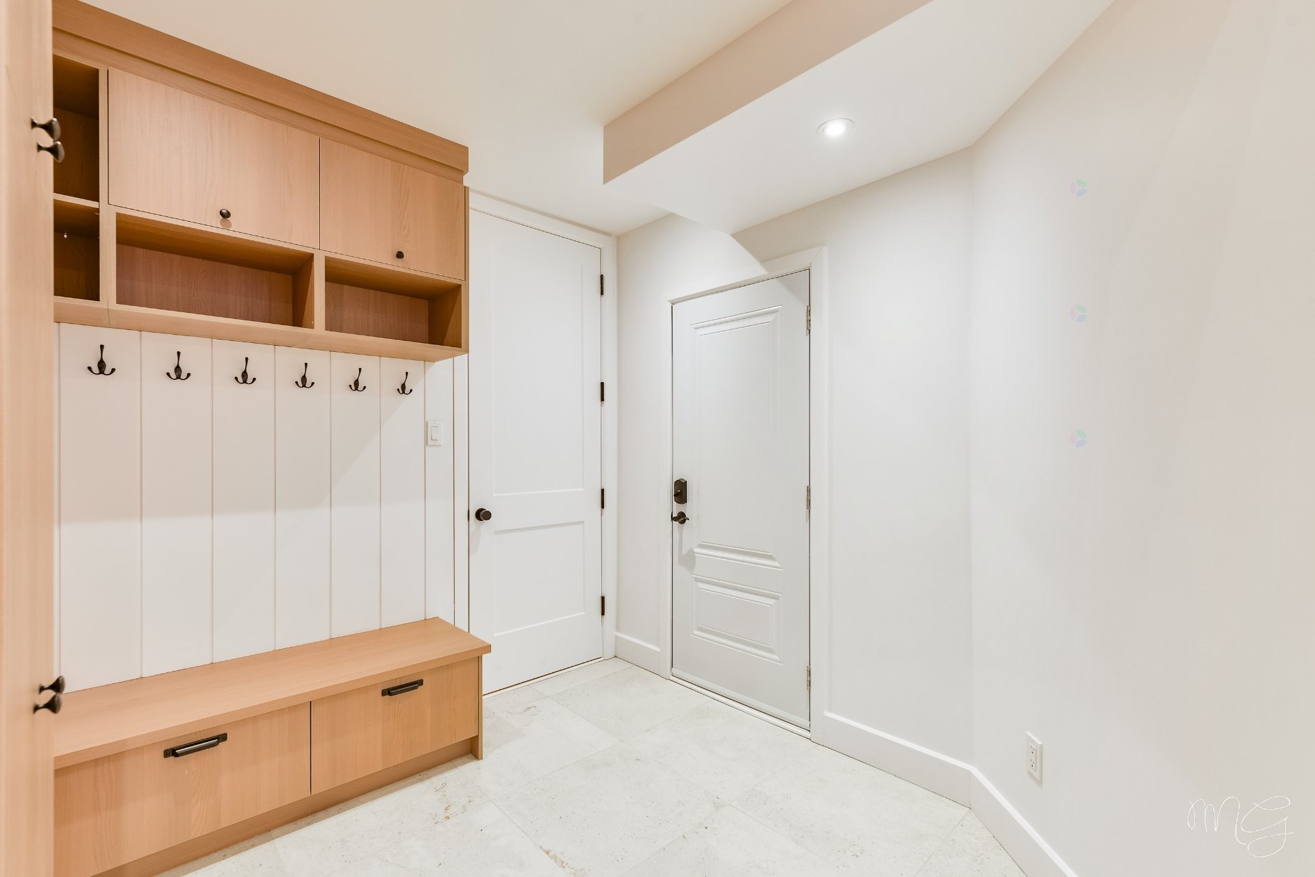 









1217


Ch. du Millepertuis

,
Piedmont,




QC
J0R1K0

