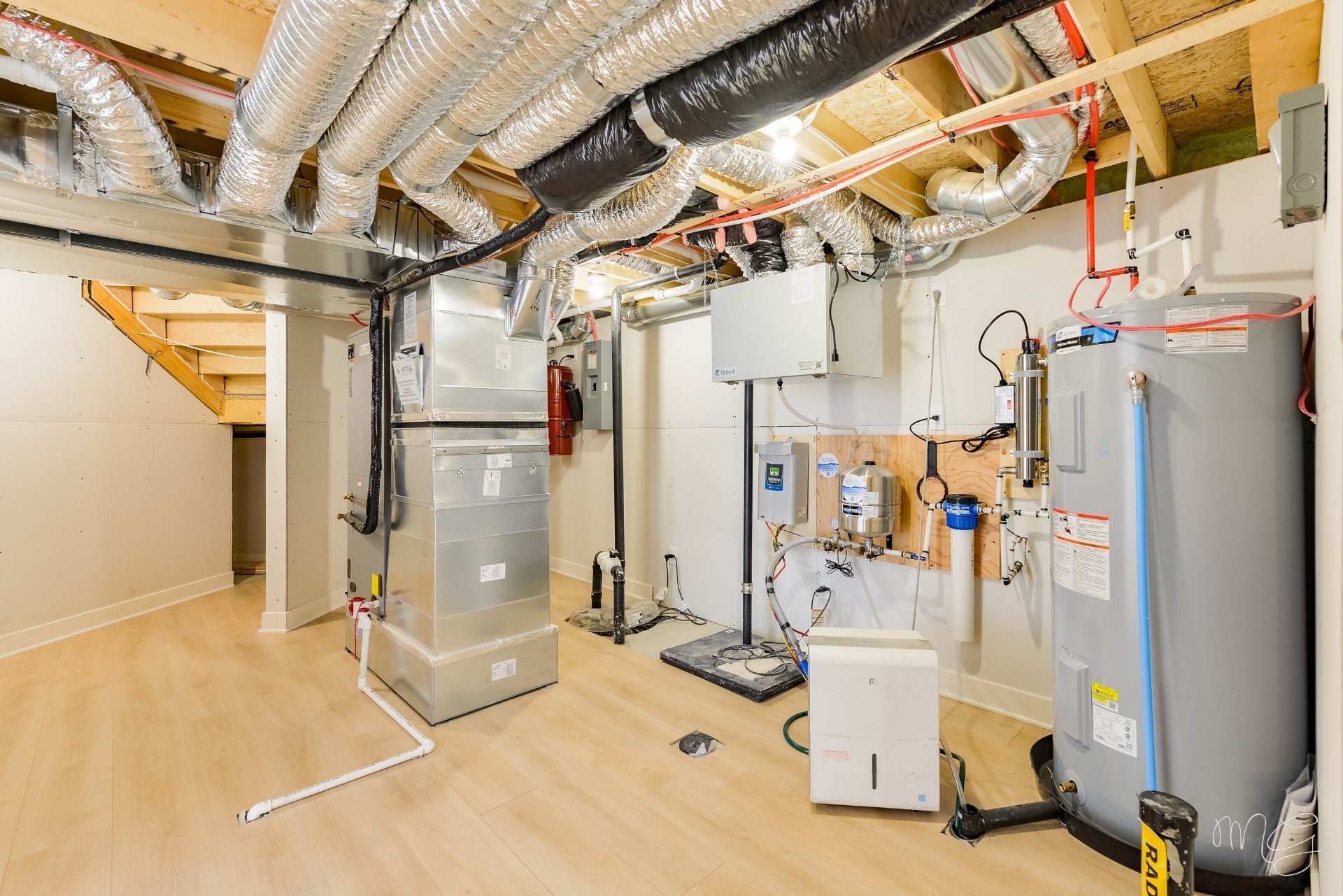 









1217


Ch. du Millepertuis

,
Piedmont,




QC
J0R1K0

