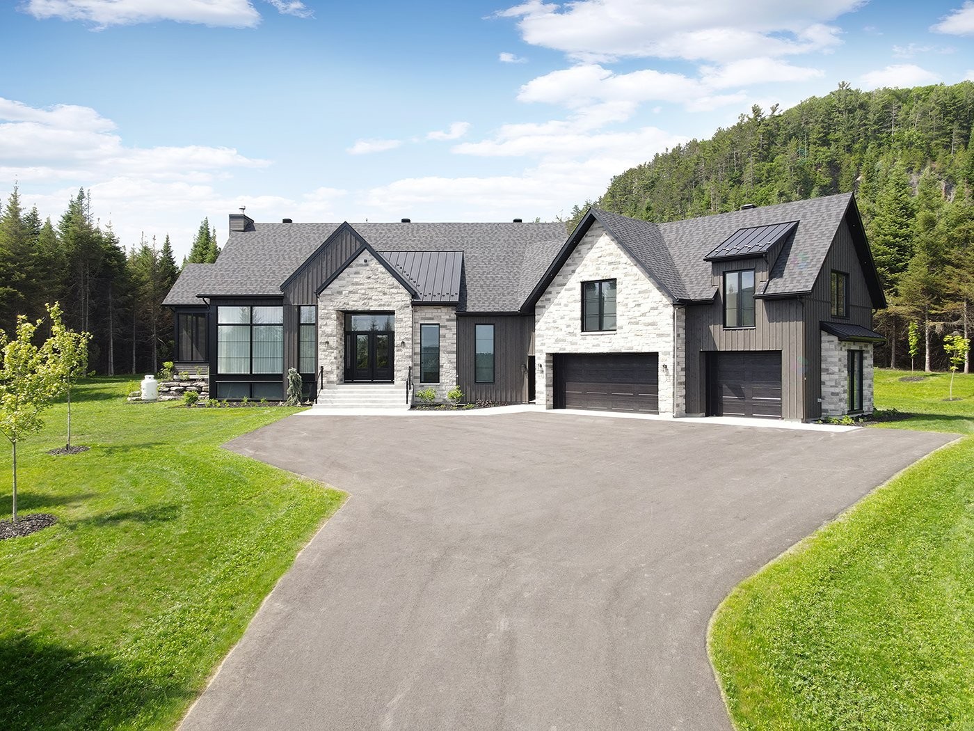 









1217


Ch. du Millepertuis

,
Piedmont,




QC
J0R1K0

