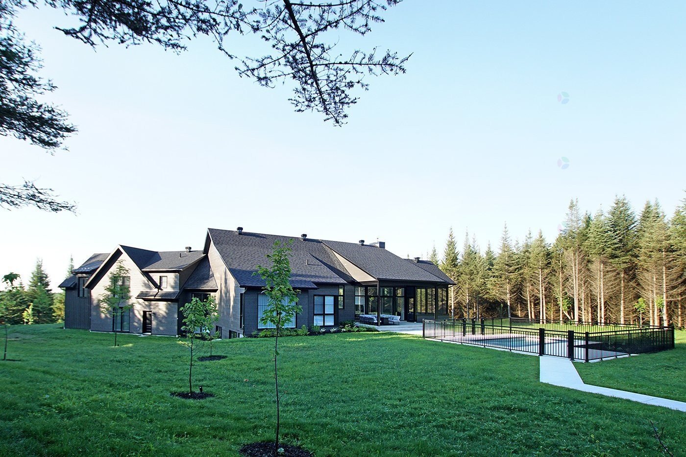 









1217


Ch. du Millepertuis

,
Piedmont,




QC
J0R1K0

