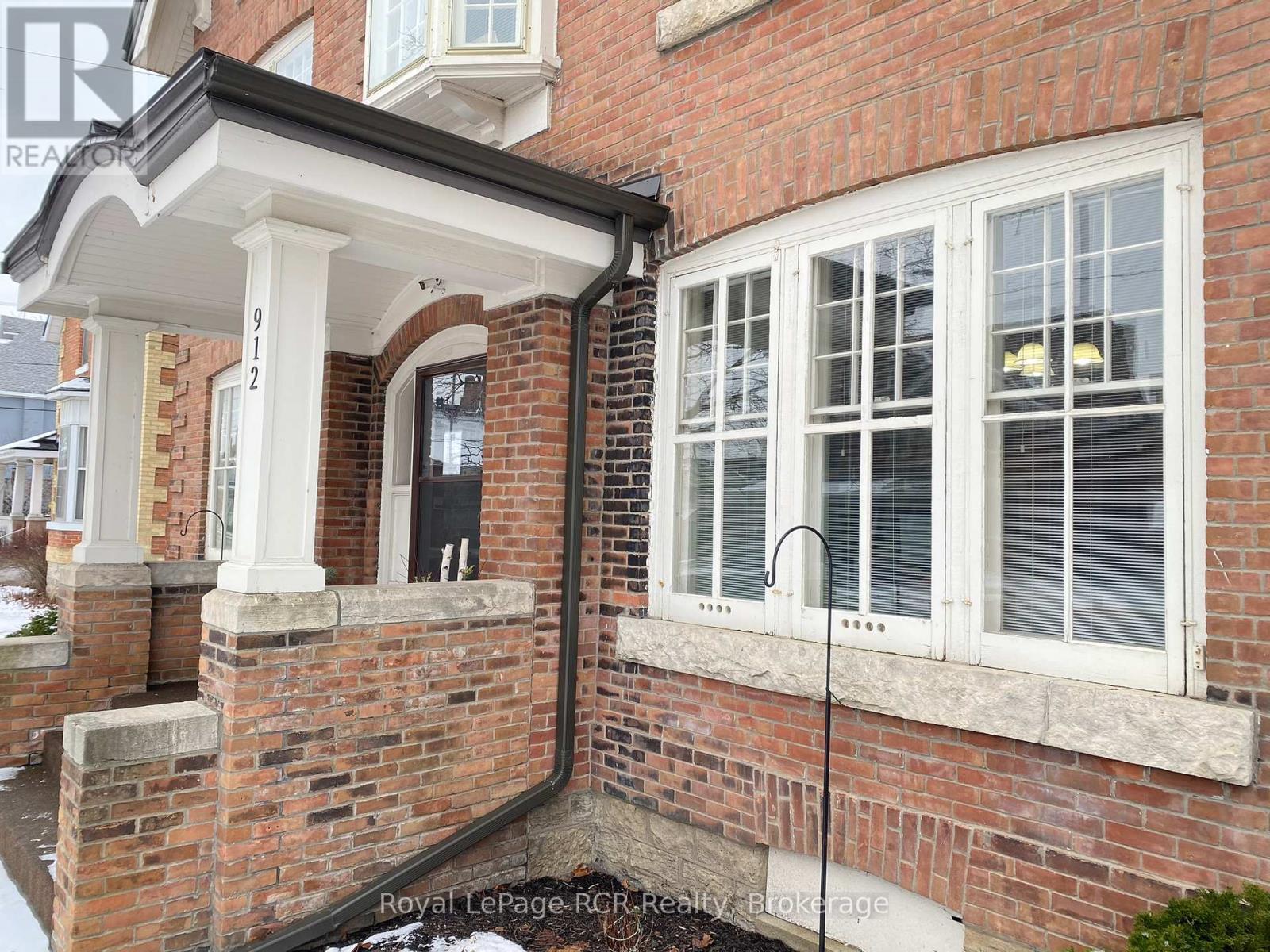 












MAIN FLOOR - 912 2ND AVENUE W

,
Owen Sound,




Ontario
N4K4M7

