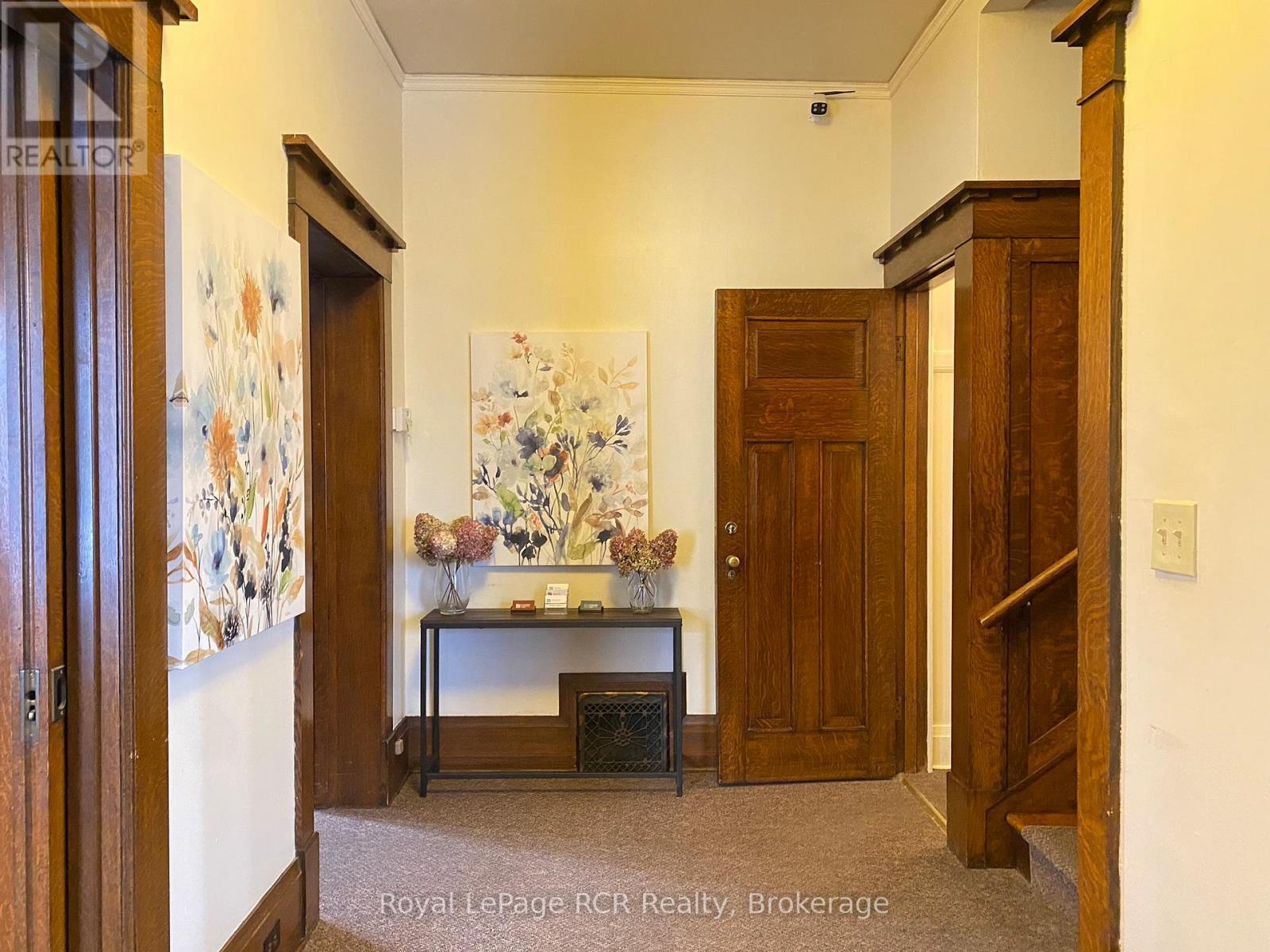 












MAIN FLOOR - 912 2ND AVENUE W

,
Owen Sound,




Ontario
N4K4M7

