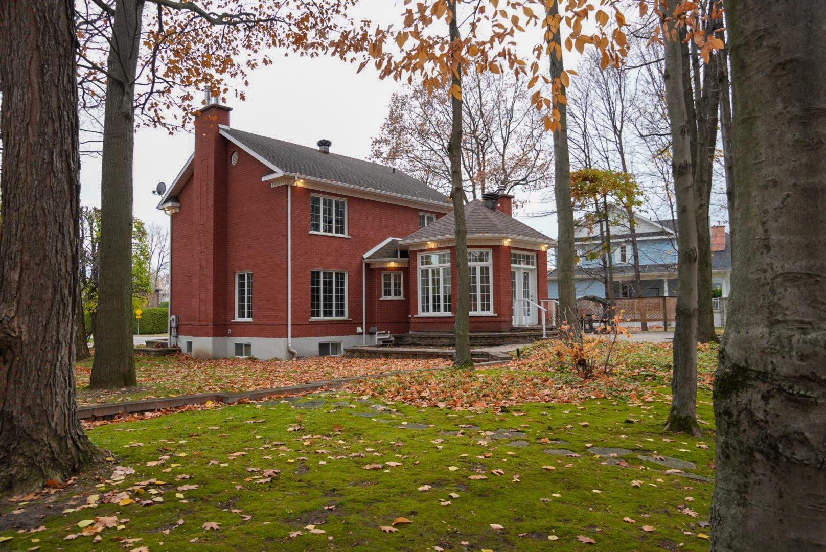 









1205


Av. de Louisbourg

,
Bécancour,




QC
G9H0M9

