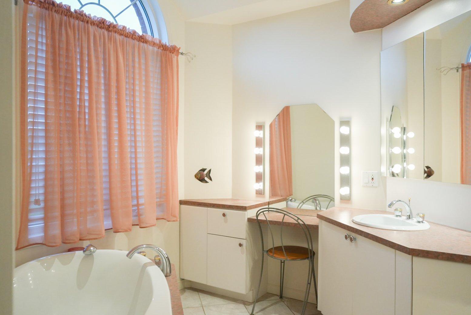 









1205


Av. de Louisbourg

,
Bécancour,




QC
G9H0M9

