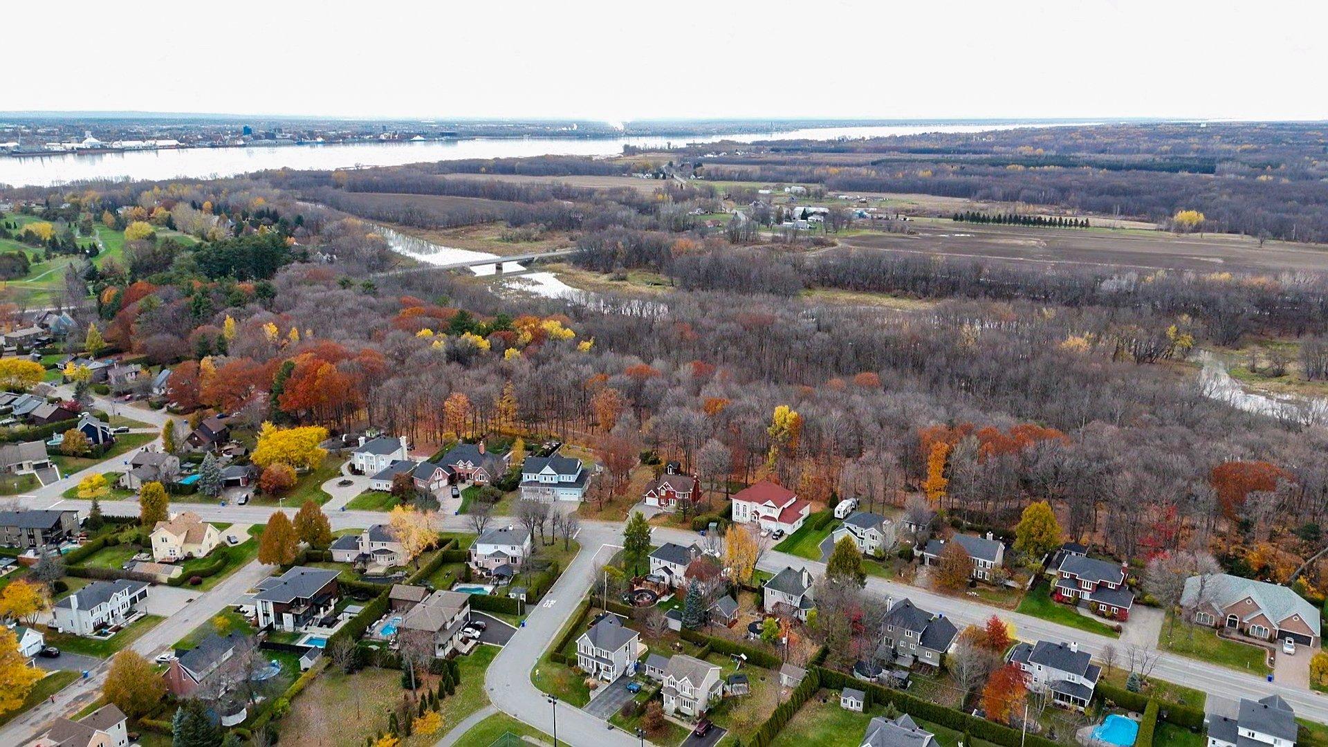 









1205


Av. de Louisbourg

,
Bécancour,




QC
G9H0M9

