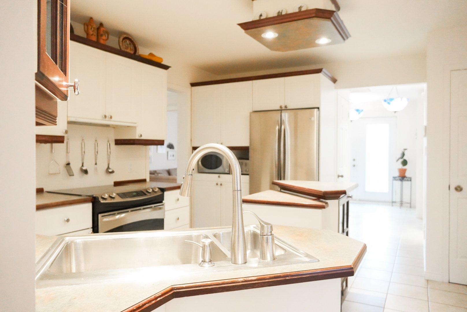 









1205


Av. de Louisbourg

,
Bécancour,




QC
G9H0M9

