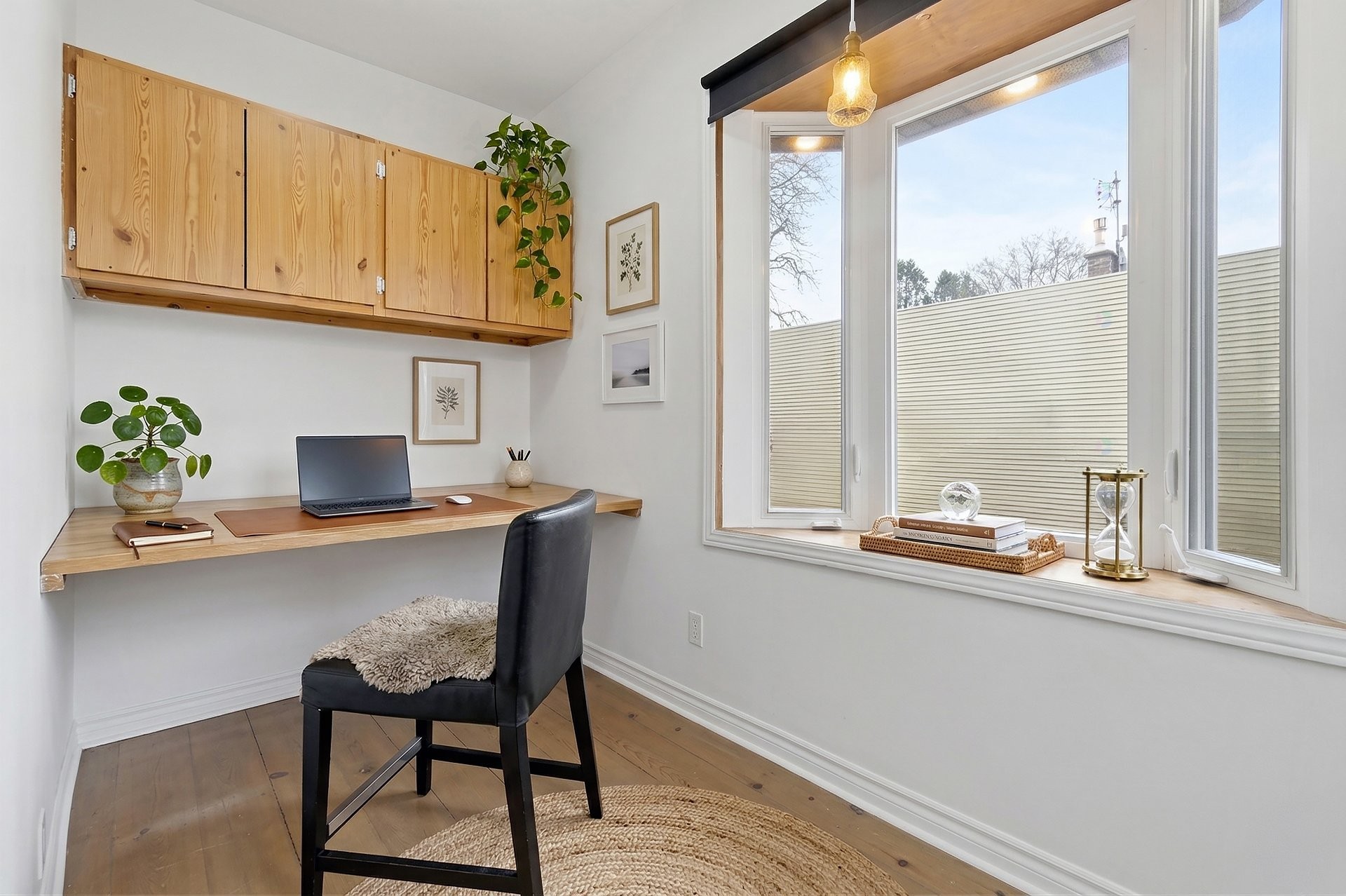 









90


Av. Jolicoeur

,
Montréal (Lachine),




QC
H8R1P6

