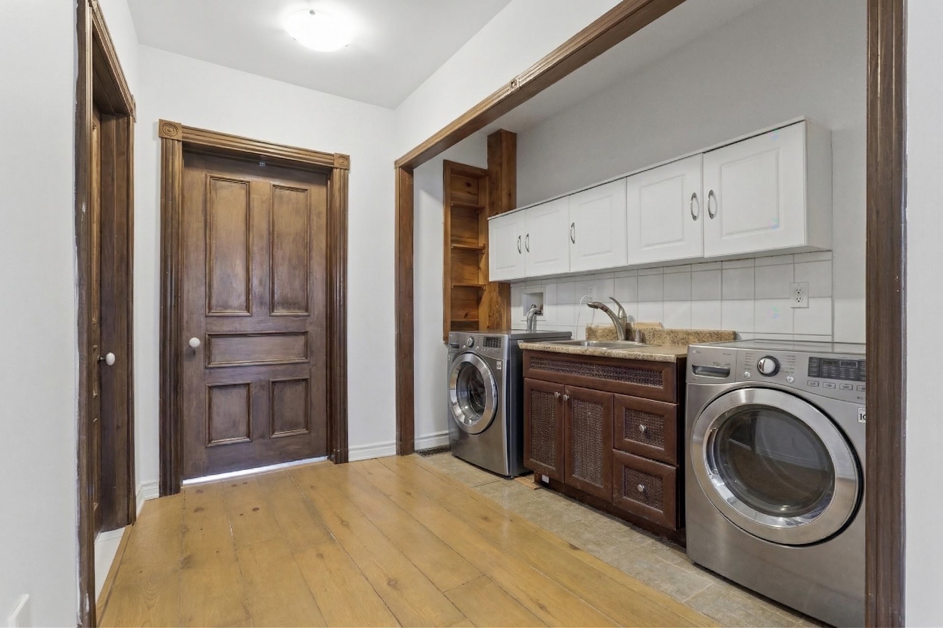 









90


Av. Jolicoeur

,
Montréal (Lachine),




QC
H8R1P6


