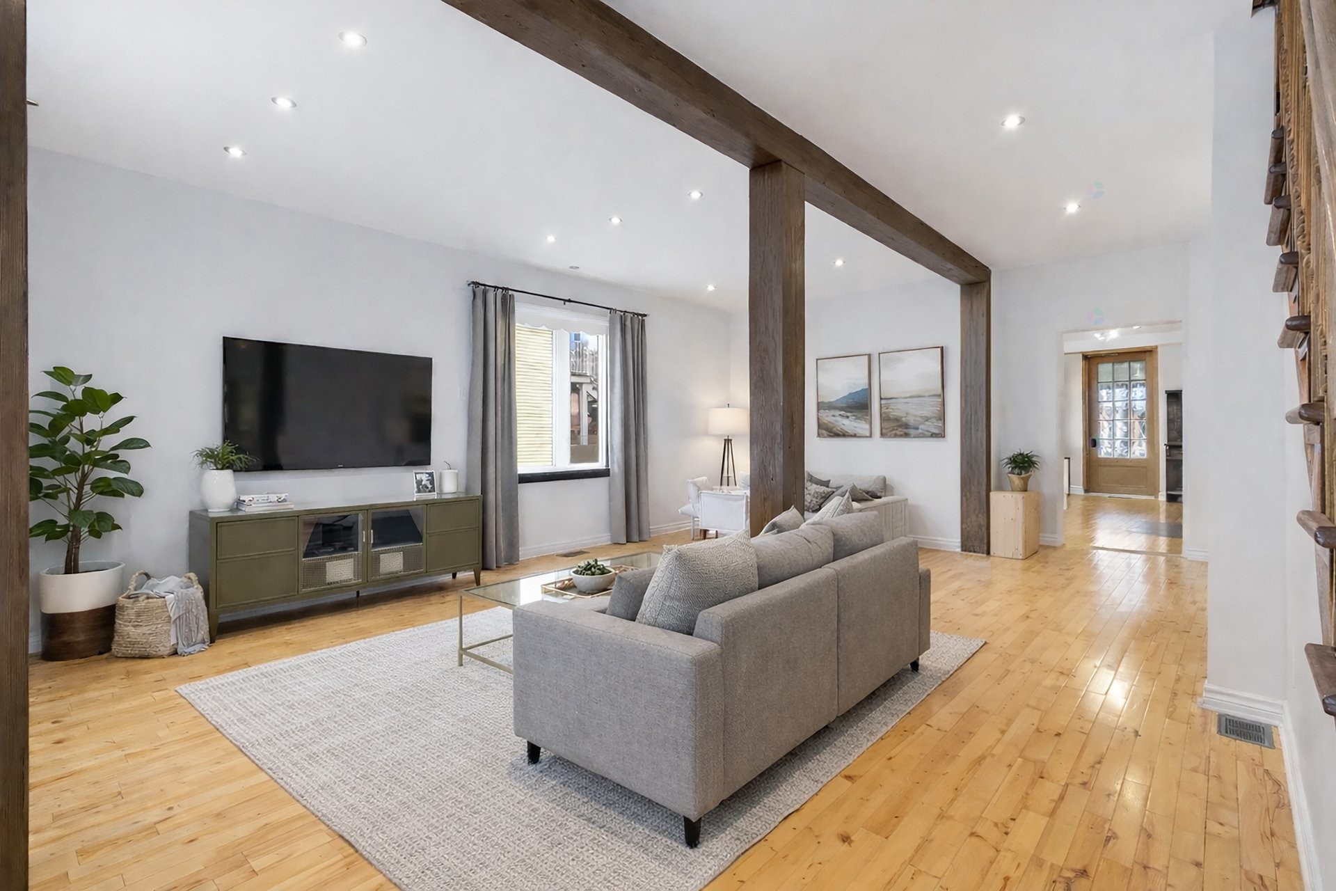 









90


Av. Jolicoeur

,
Montréal (Lachine),




QC
H8R1P6

