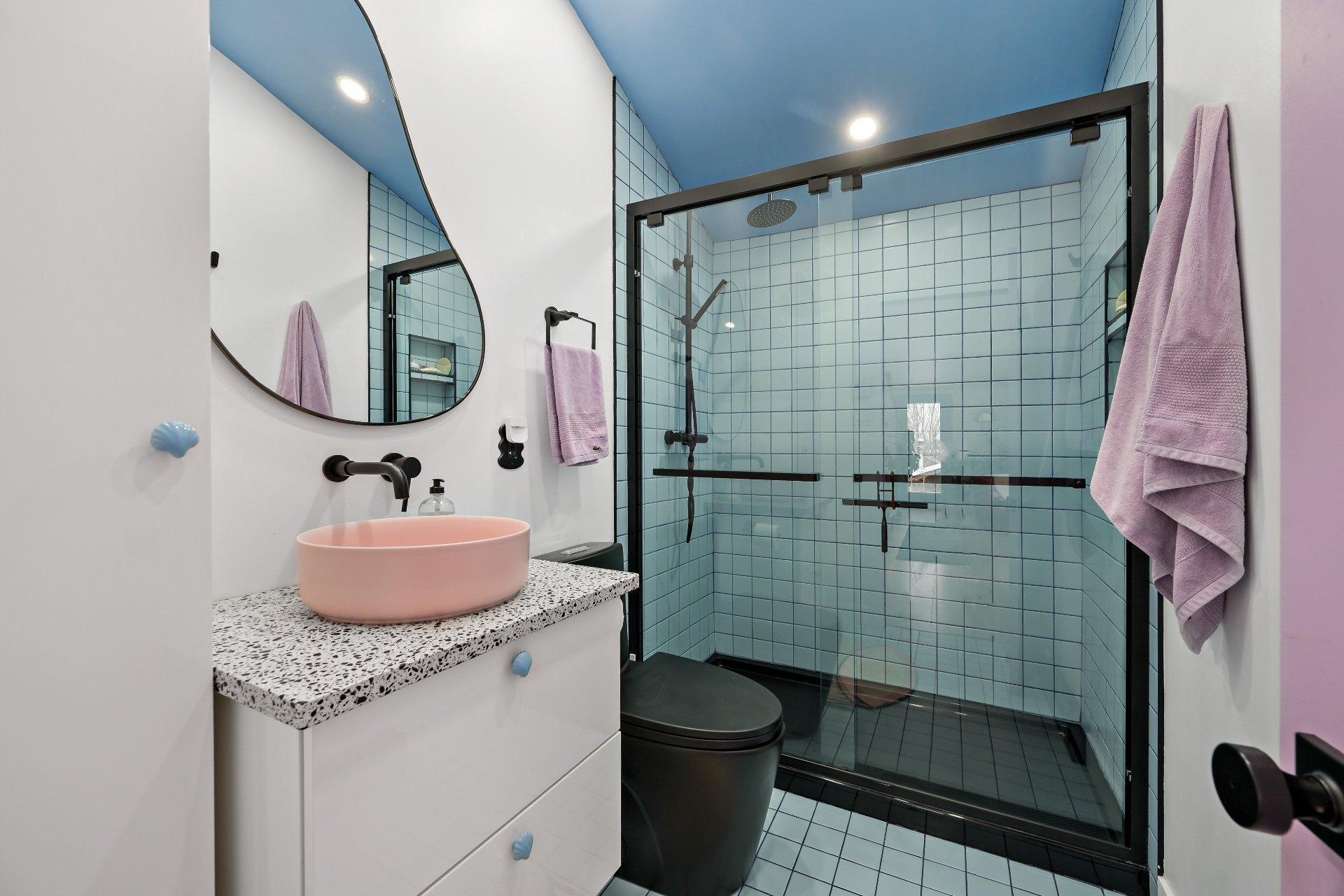 









1381Z

 - 1383Z


Rue Trudel

,
Mont-Tremblant,




QC
J8E2L4

