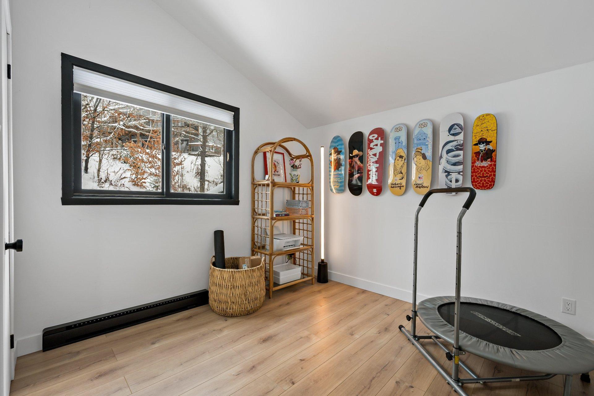 









1381Z

 - 1383Z


Rue Trudel

,
Mont-Tremblant,




QC
J8E2L4

