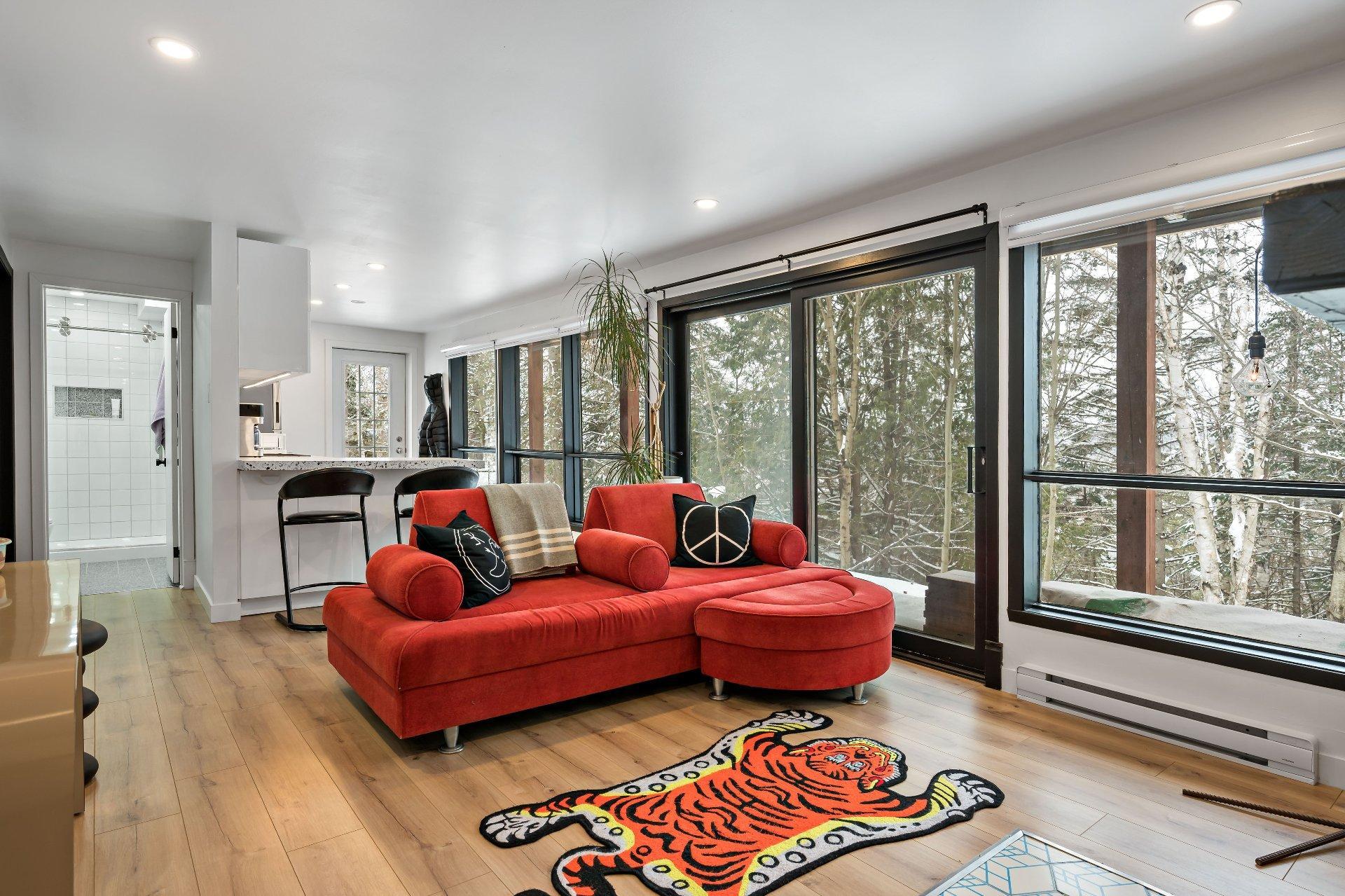 









1381Z

 - 1383Z


Rue Trudel

,
Mont-Tremblant,




QC
J8E2L4

