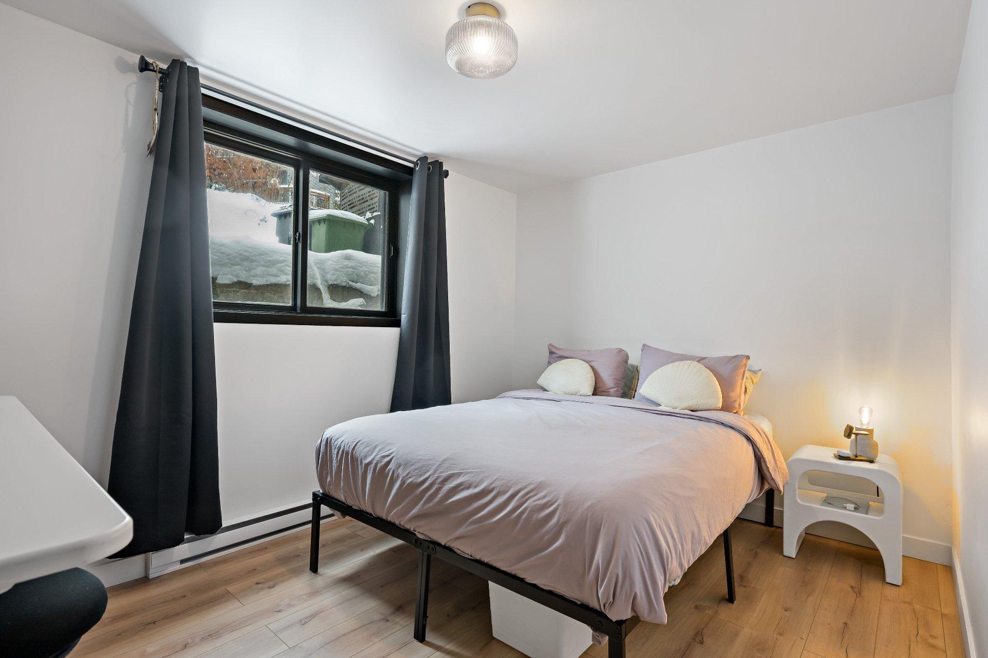 









1381Z

 - 1383Z


Rue Trudel

,
Mont-Tremblant,




QC
J8E2L4

