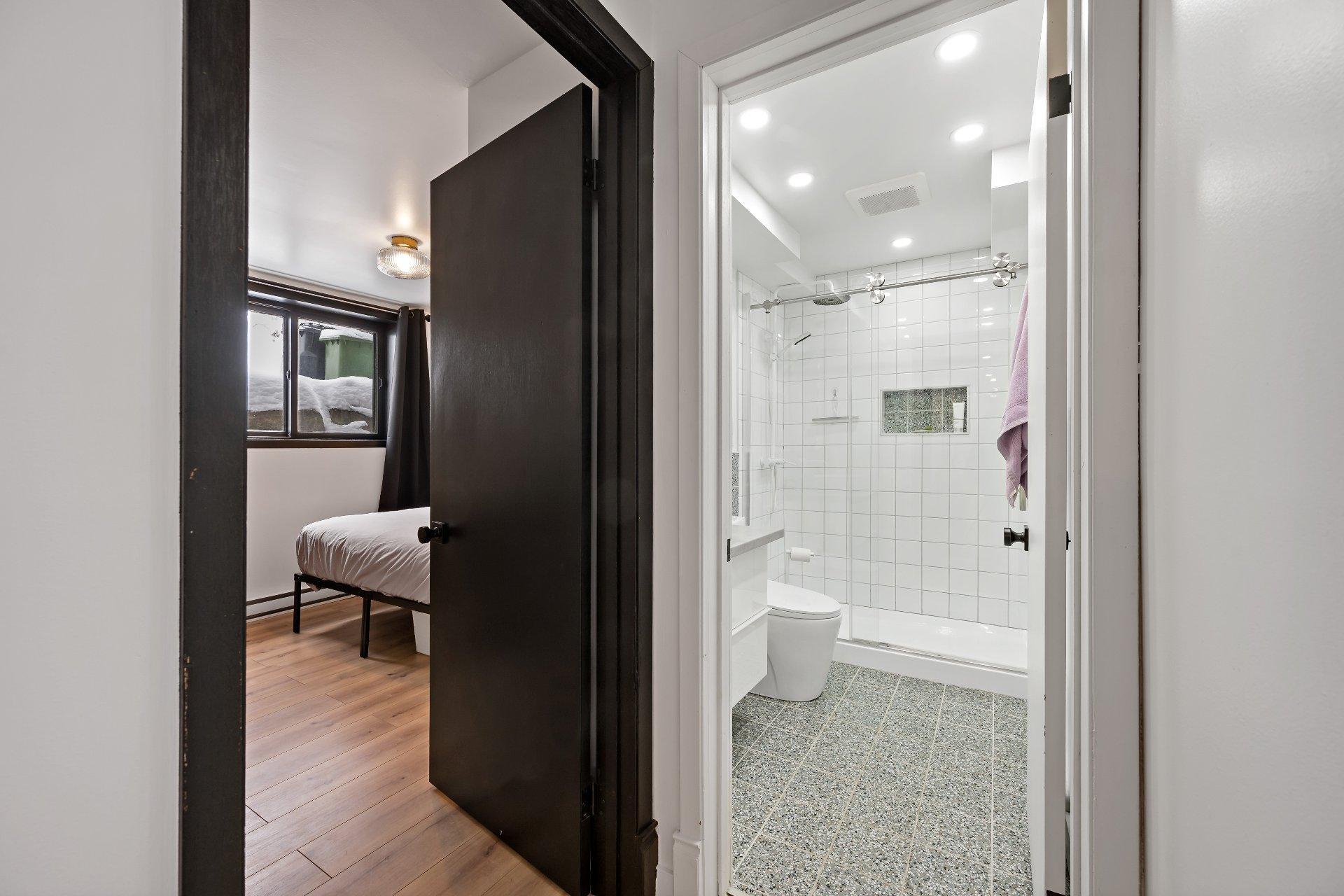 









1381Z

 - 1383Z


Rue Trudel

,
Mont-Tremblant,




QC
J8E2L4

