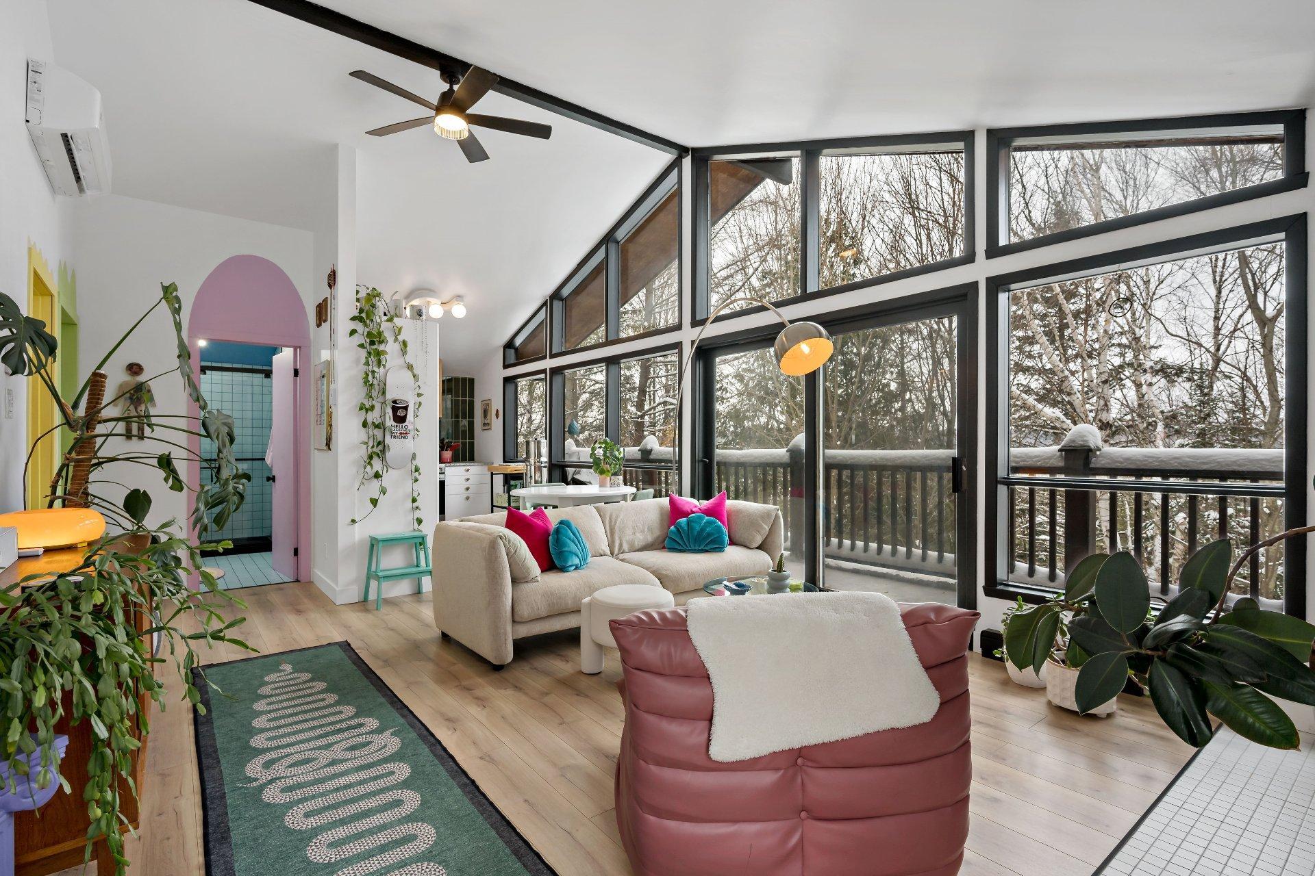 









1381Z

 - 1383Z


Rue Trudel

,
Mont-Tremblant,




QC
J8E2L4

