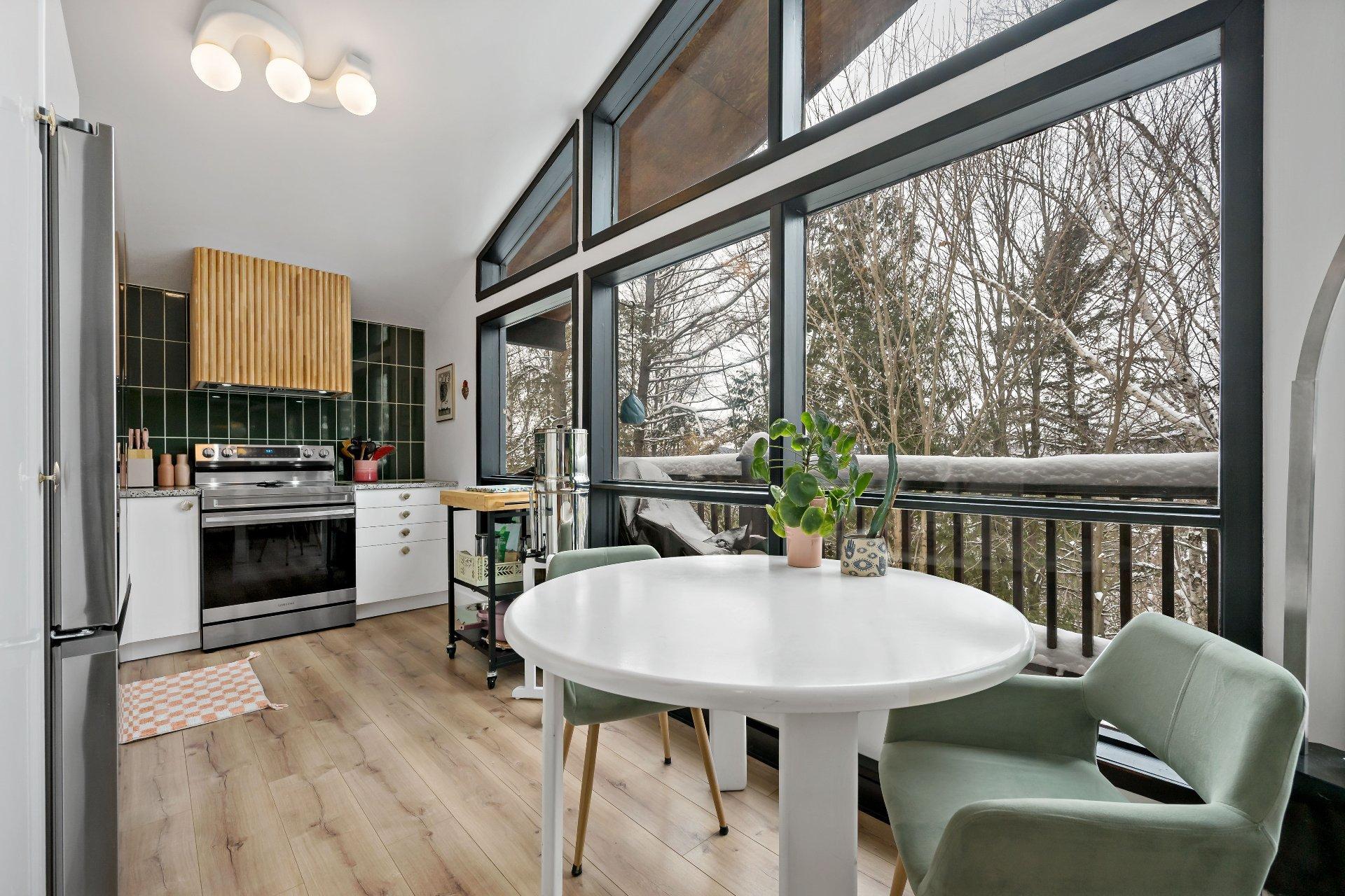 









1381Z

 - 1383Z


Rue Trudel

,
Mont-Tremblant,




QC
J8E2L4

