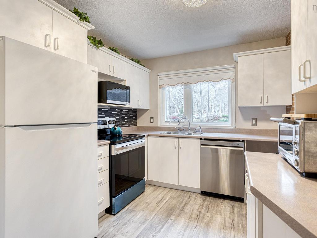 












107 26 Brookdale Crescent

,
Dartmouth,




NS
B3A 2R5

