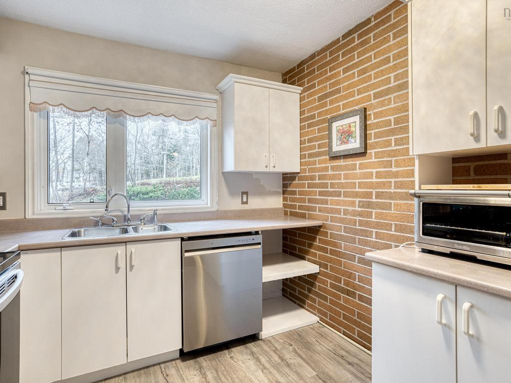 












107 26 Brookdale Crescent

,
Dartmouth,




NS
B3A 2R5

